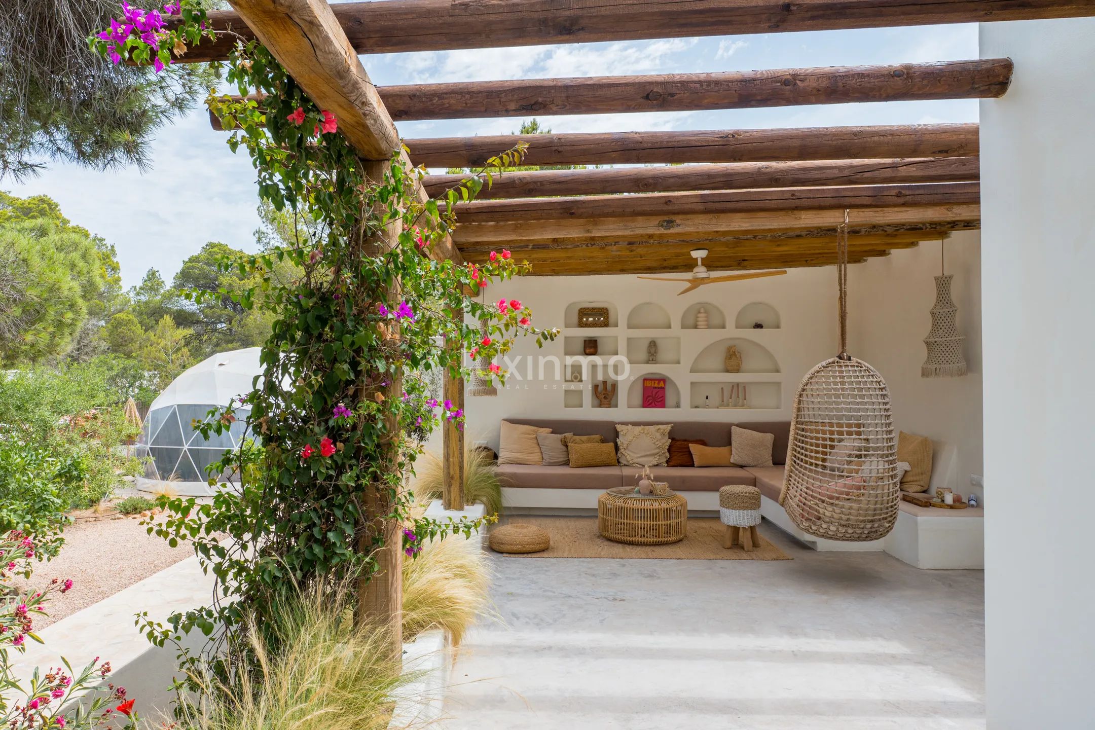 Stilfull bohemsk villa med gjesteleilighet, velværeavdeling og utsikt over solnedgangen nær Sant Agustí og Ibizas fineste strender — photo 17