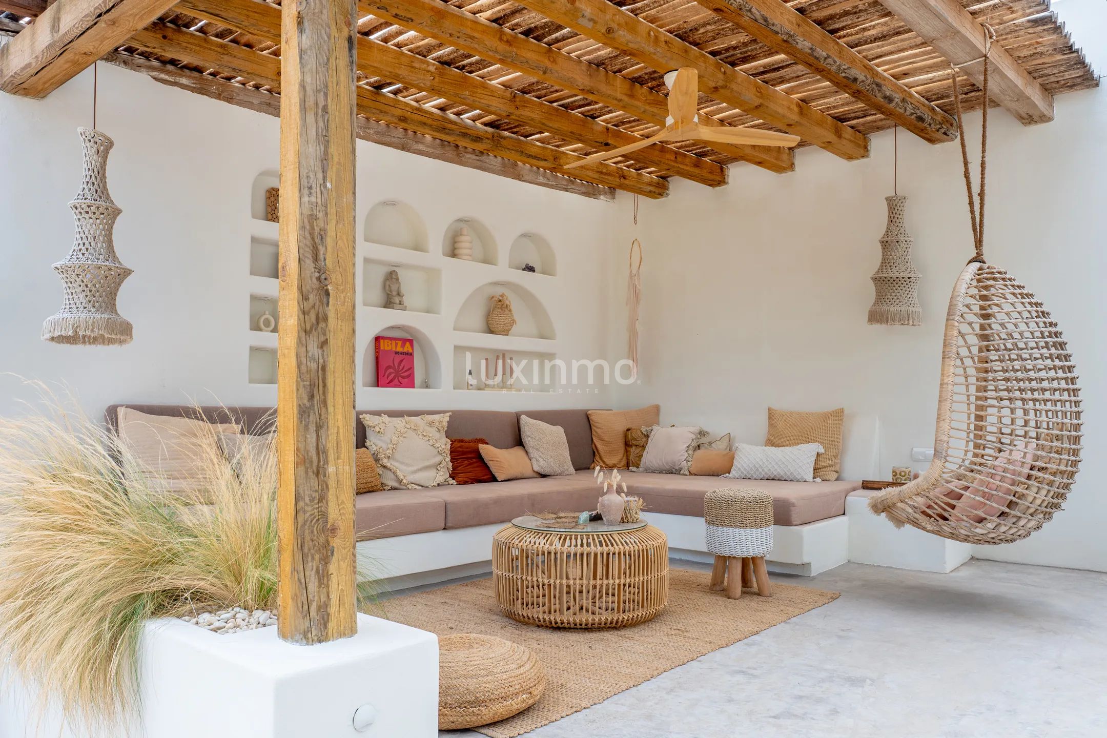 Élégante villa bohémienne avec appartement d'hôtes, espace bien-être et vue sur le coucher de soleil près de Sant Agustí et des plus belles plages d'Ibiza — photo 23