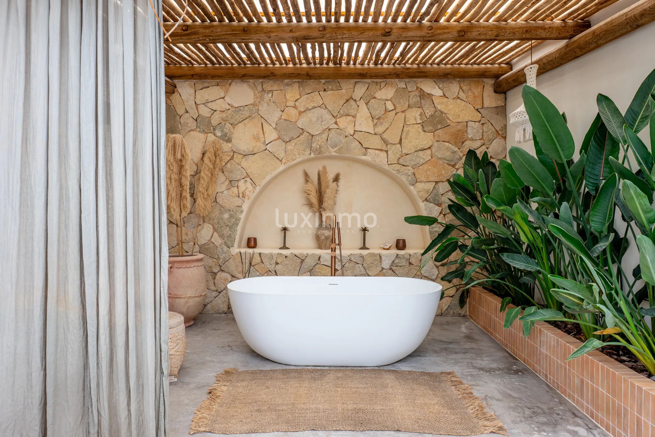 Élégante villa bohémienne avec appartement d'hôtes, espace bien-être et vue sur le coucher de soleil près de Sant Agustí et des plus belles plages d'Ibiza — photo 36