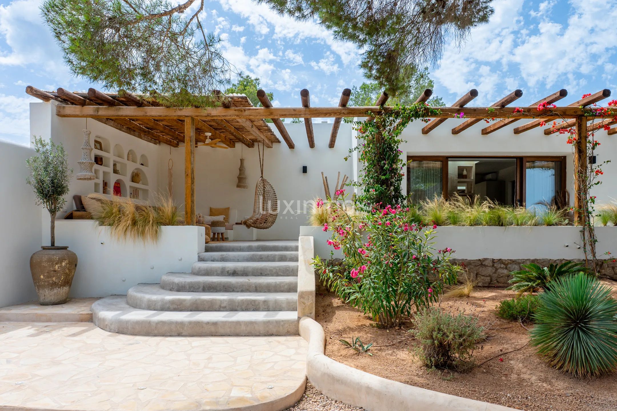 Élégante villa bohémienne avec appartement d'hôtes, espace bien-être et vue sur le coucher de soleil près de Sant Agustí et des plus belles plages d'Ibiza — photo 20