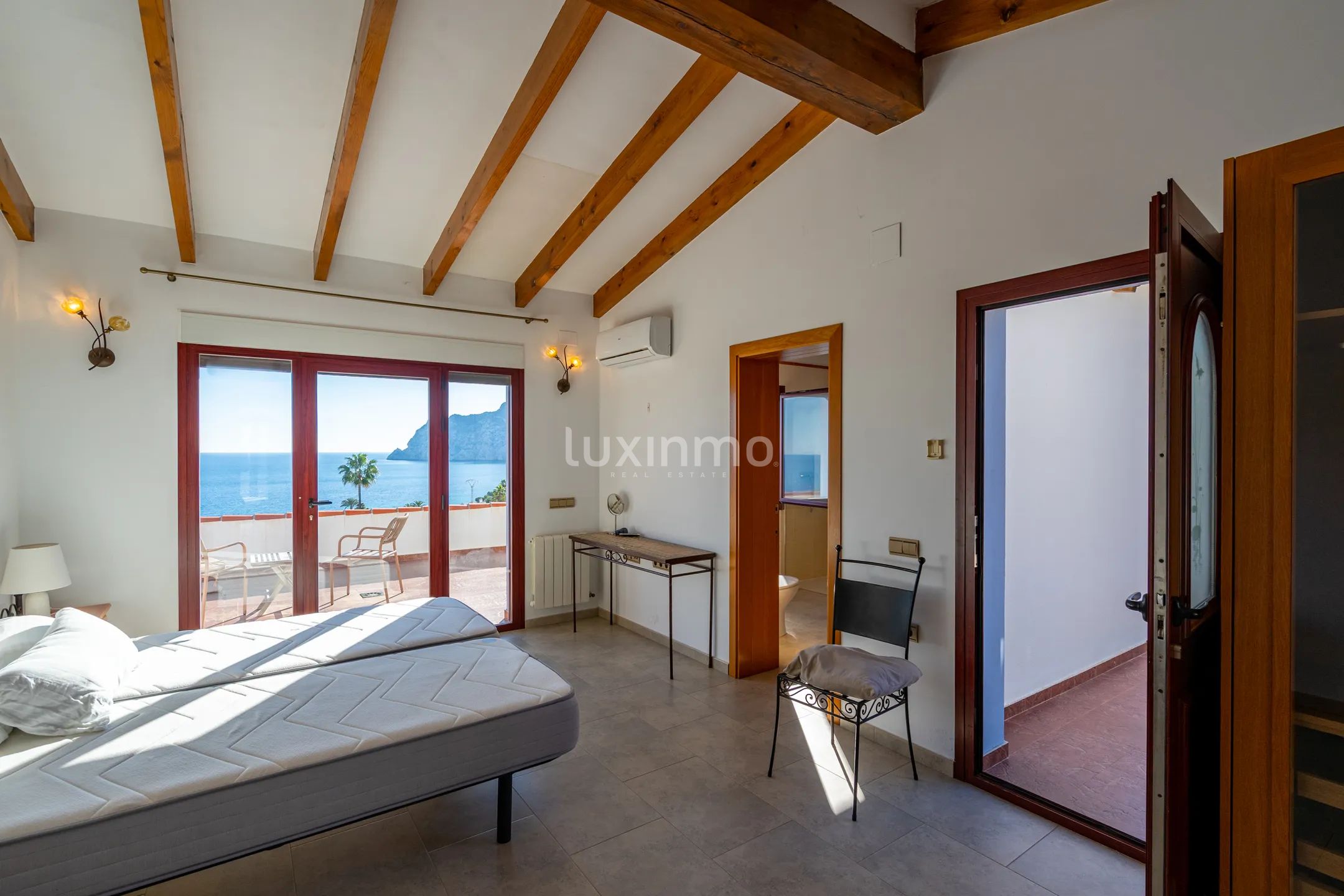 Villa with sea views for sale in Calpe — photo 21