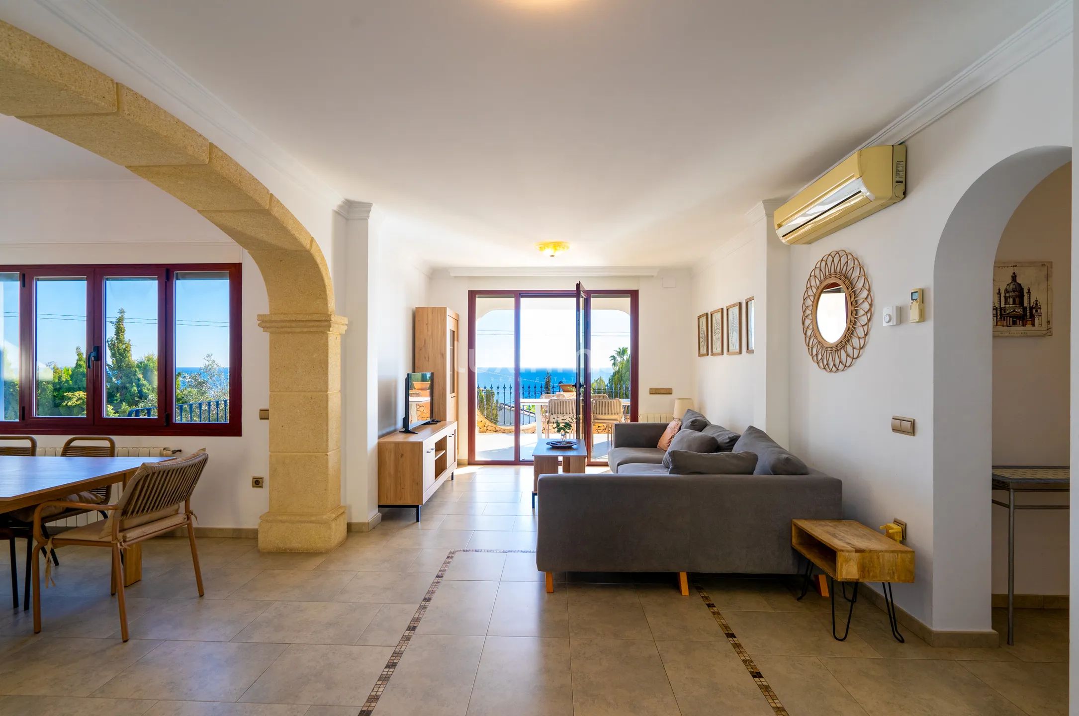 Villa with sea views for sale in Calpe — photo 8