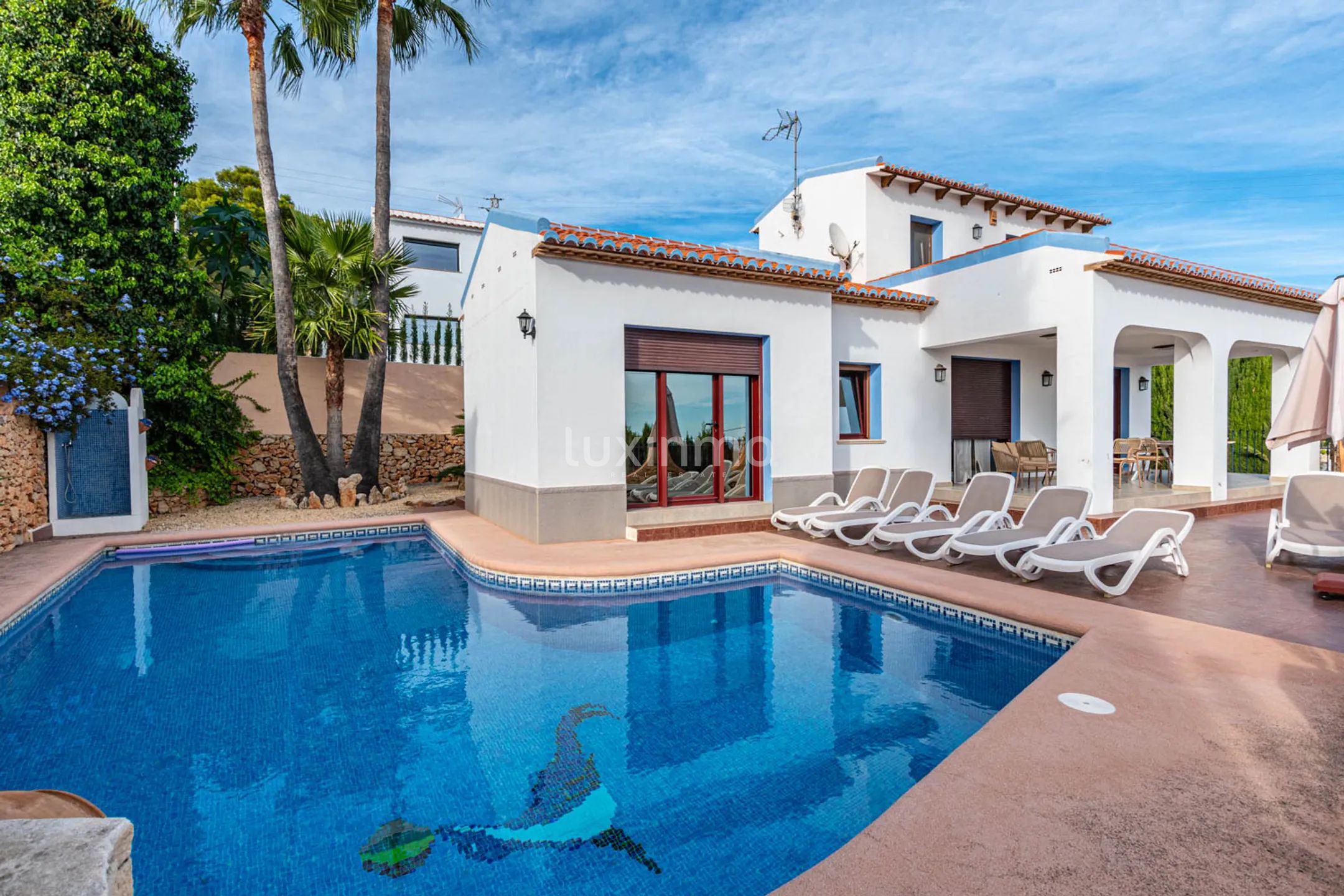 Villa with sea views for sale in Calpe — photo 2