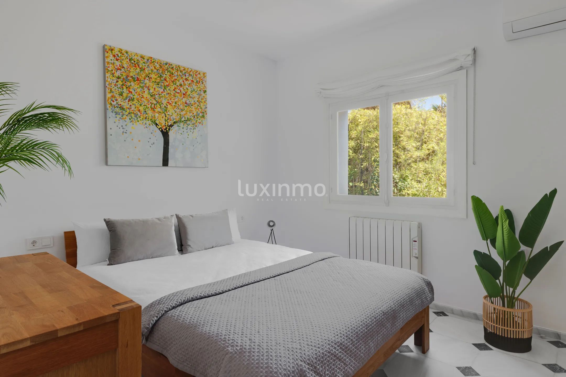 Luxurious villa with breathtaking sea and mountain views in Calpe — photo 21