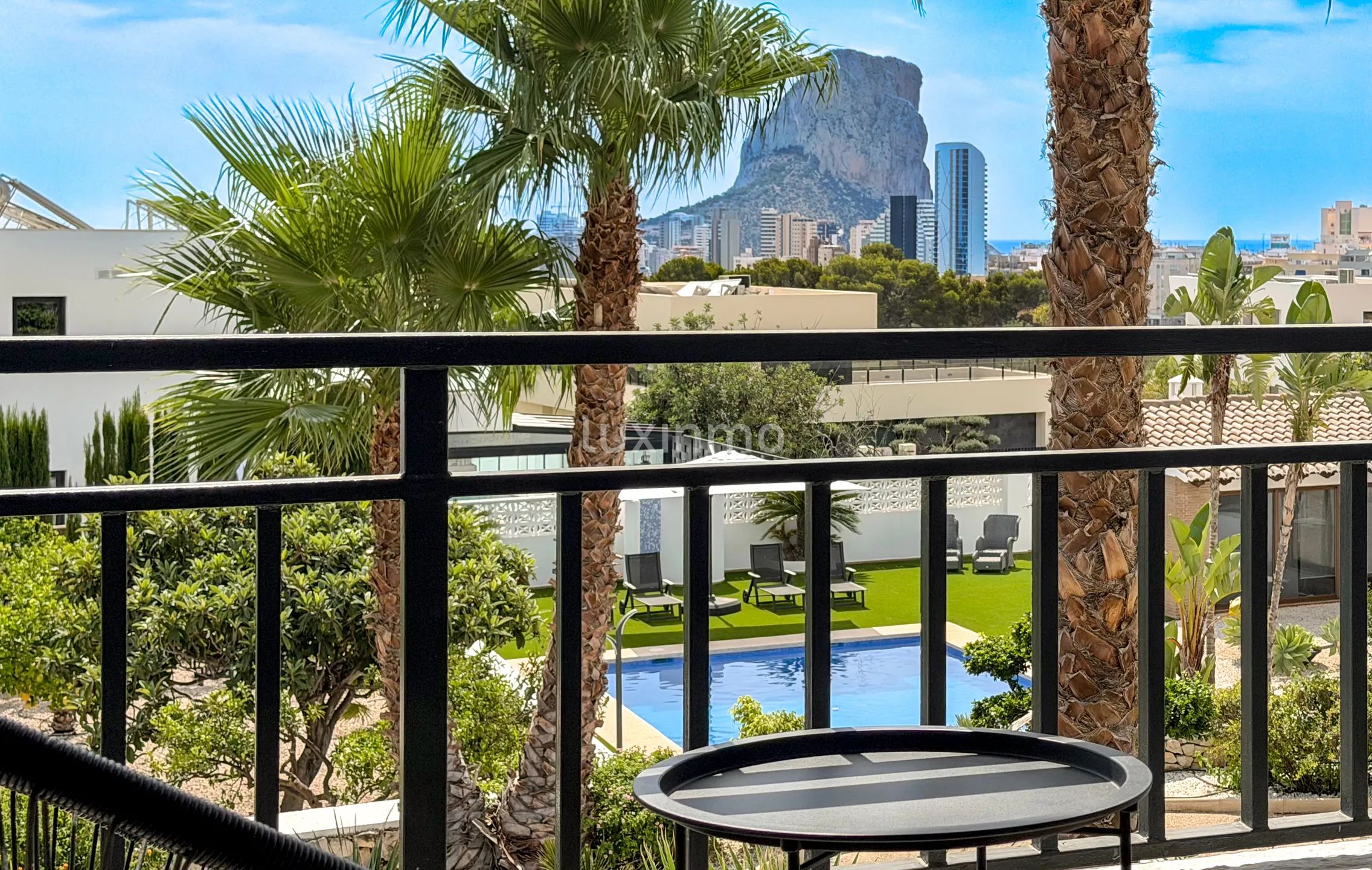 Luxurious villa with breathtaking sea and mountain views in Calpe — photo 8