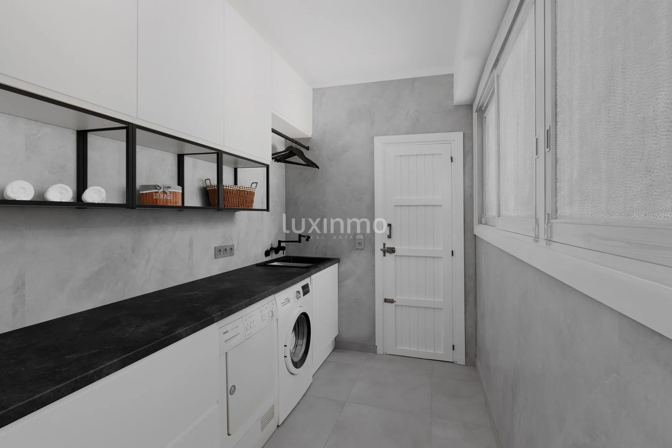 Luxurious villa with breathtaking sea and mountain views in Calpe — photo 25