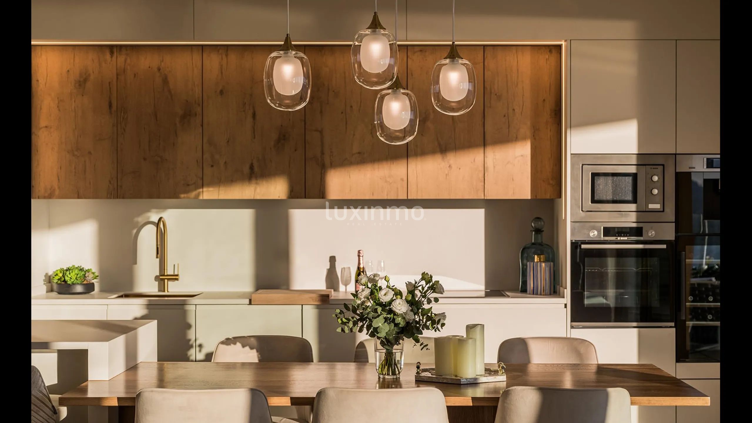 Luxe Penthouse in Weststrand — photo 11