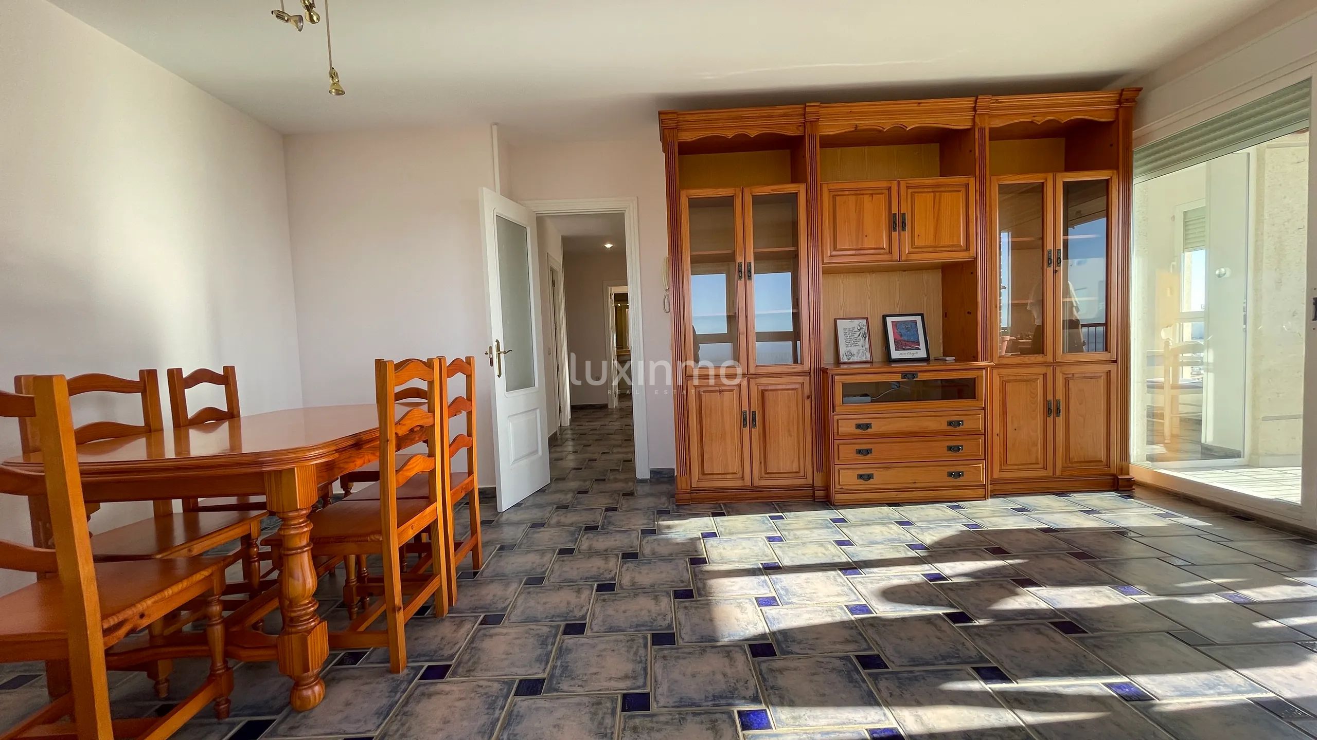 Se alquila Encantador Apartamento Mediterráneo de 4 Dormitorios con Vistas al Mar en Calpe — photo 2