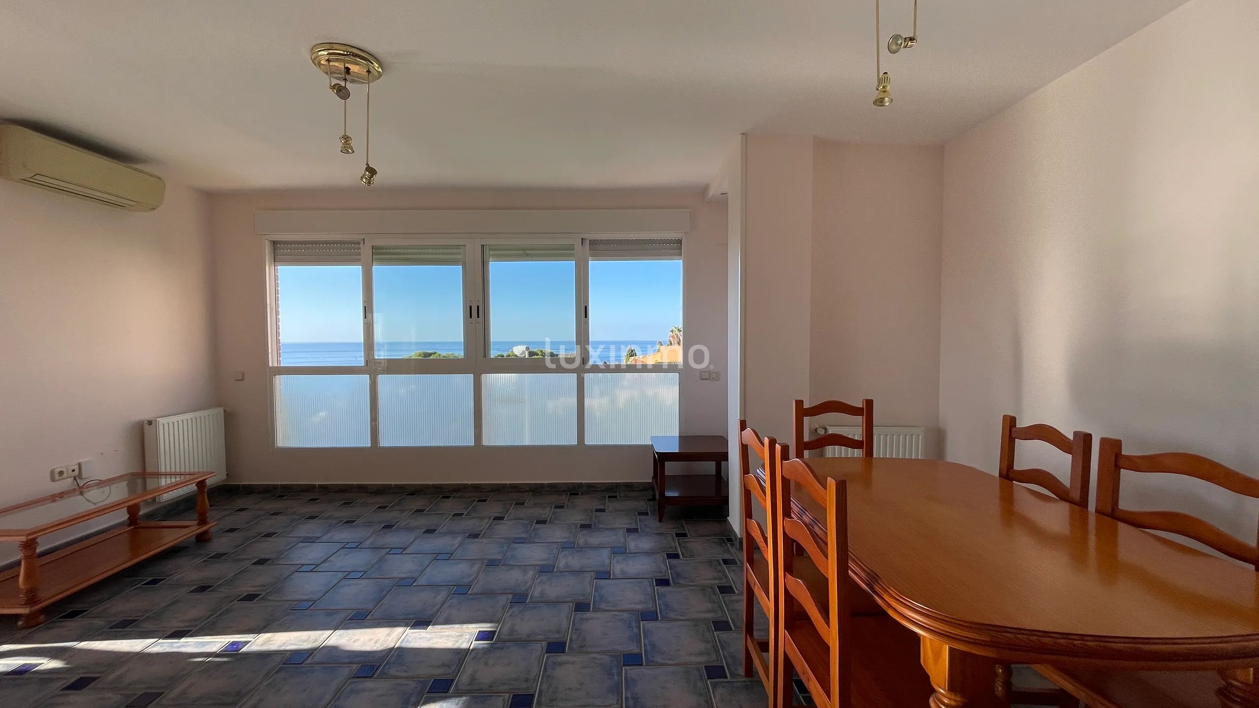 Se alquila Encantador Apartamento Mediterráneo de 4 Dormitorios con Vistas al Mar en Calpe — photo 4