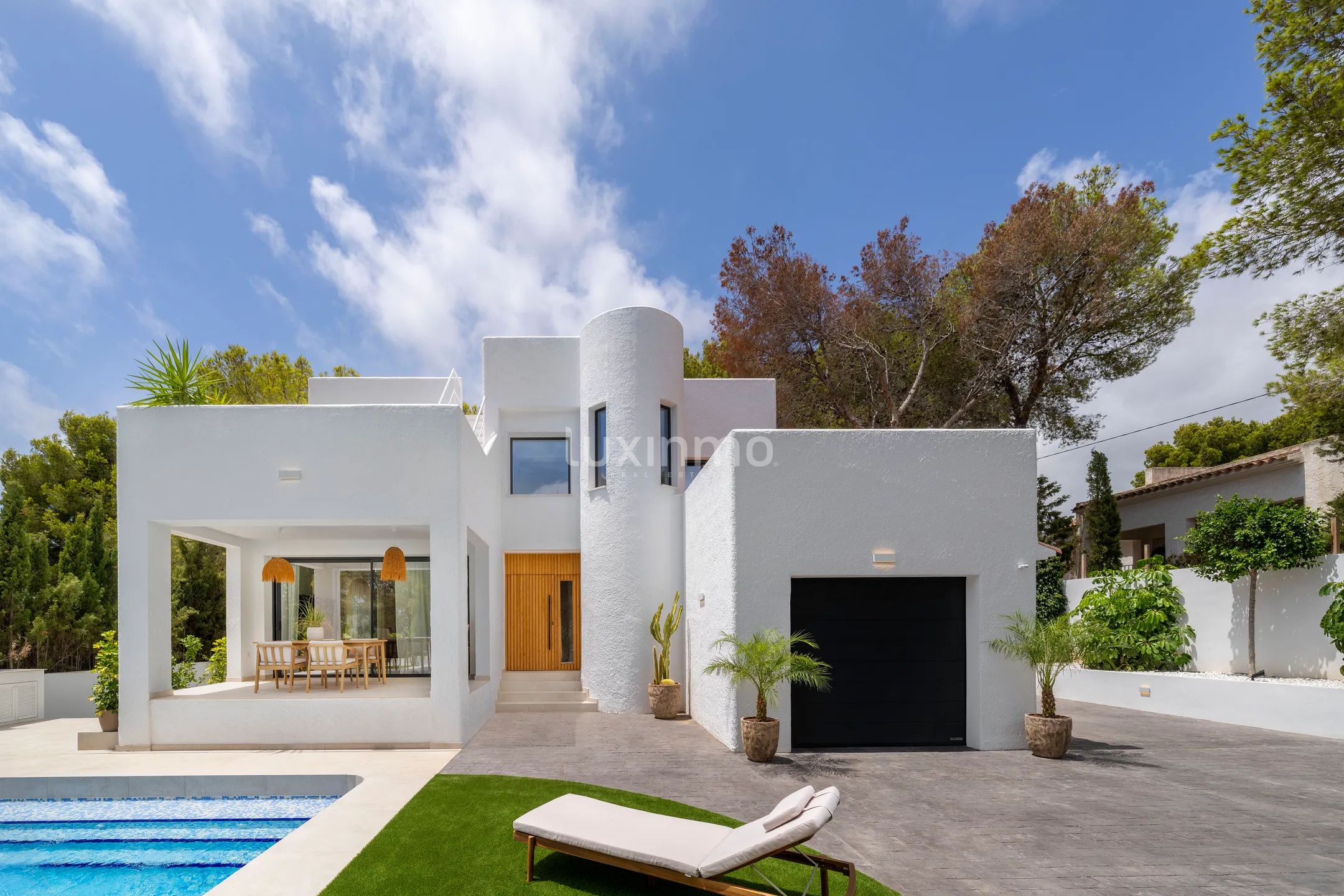 Prachtige Ibiza stijl villa in Altea te koop met uitzicht op zee