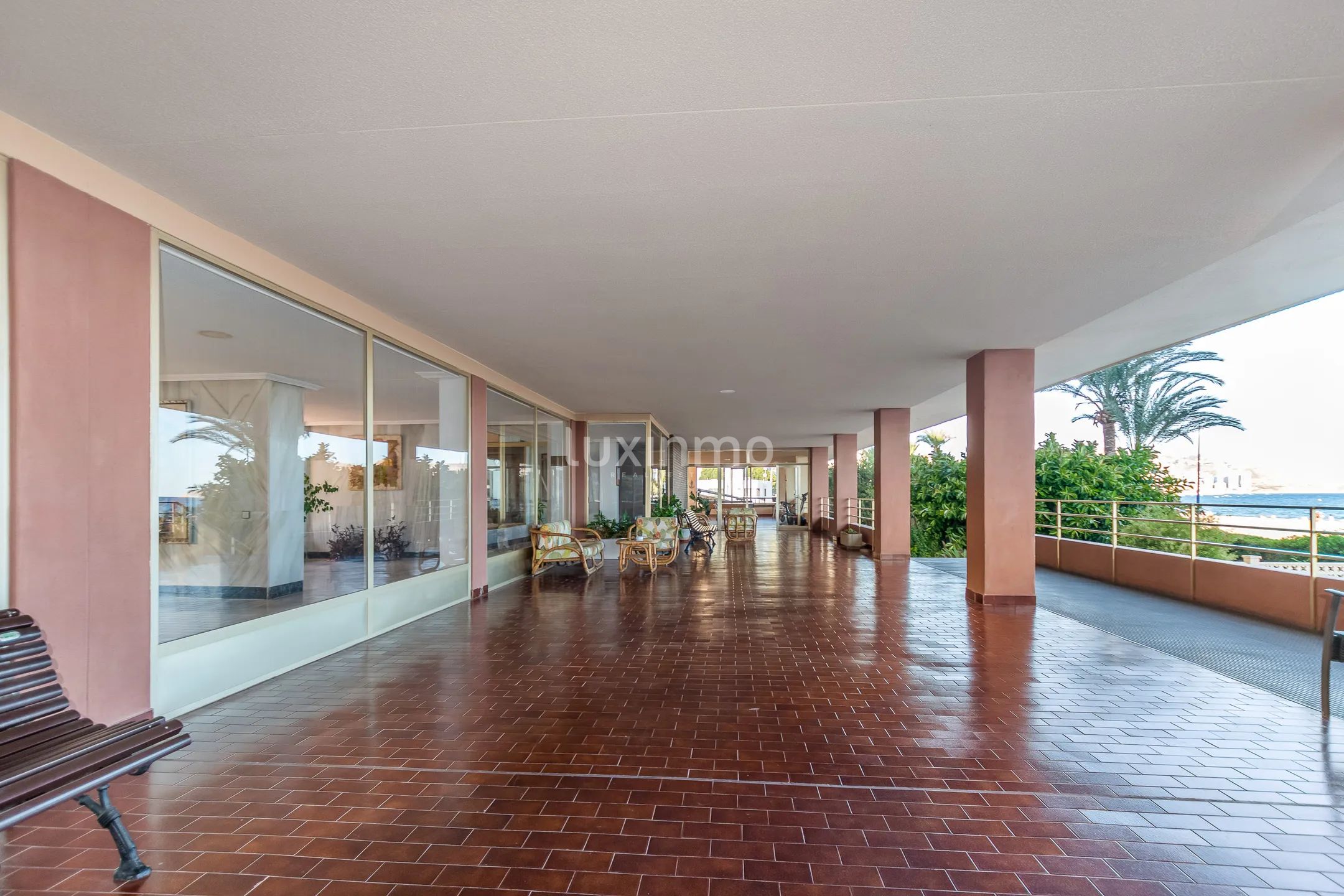 Front line beach flat for sale in Benidorm — photo 20