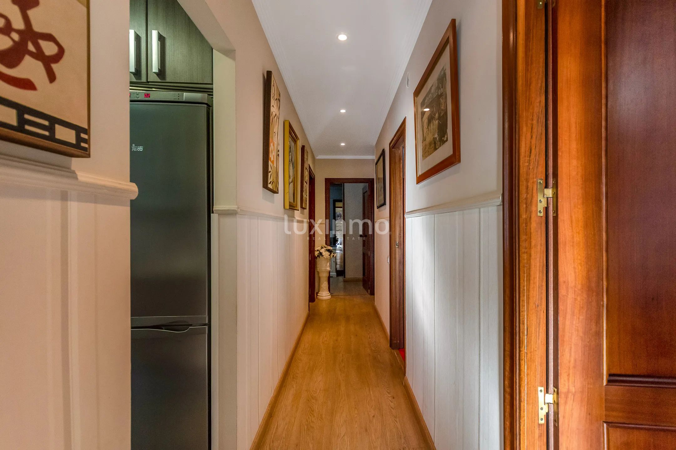 Front line beach flat for sale in Benidorm — photo 18