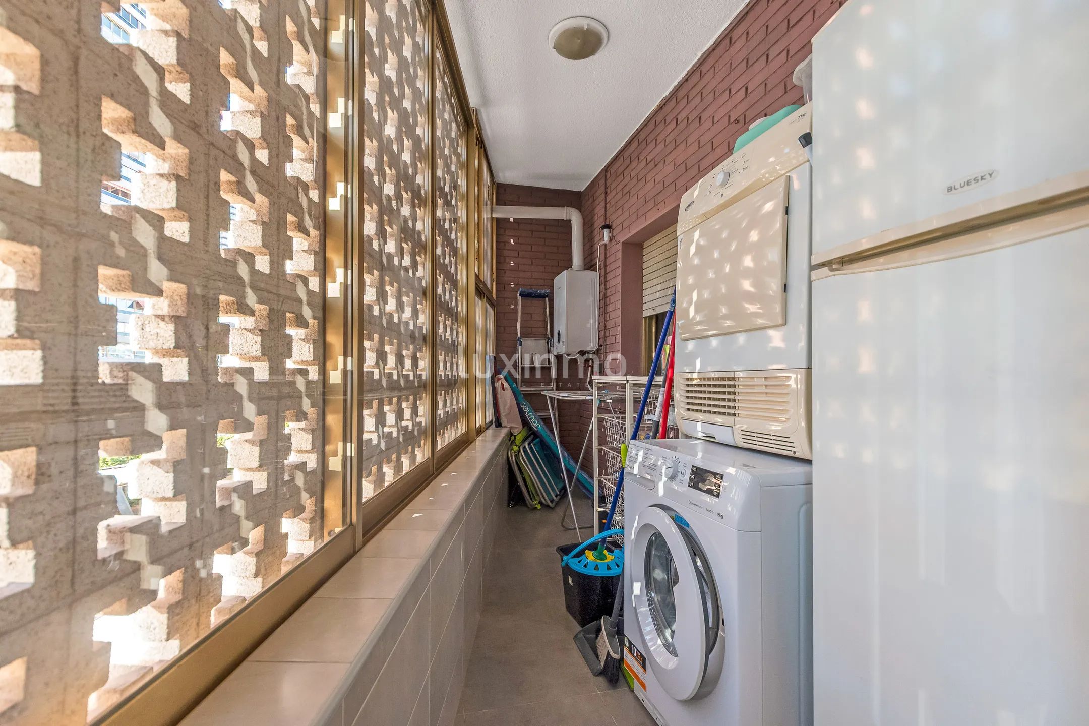 Front line beach flat for sale in Benidorm — photo 19