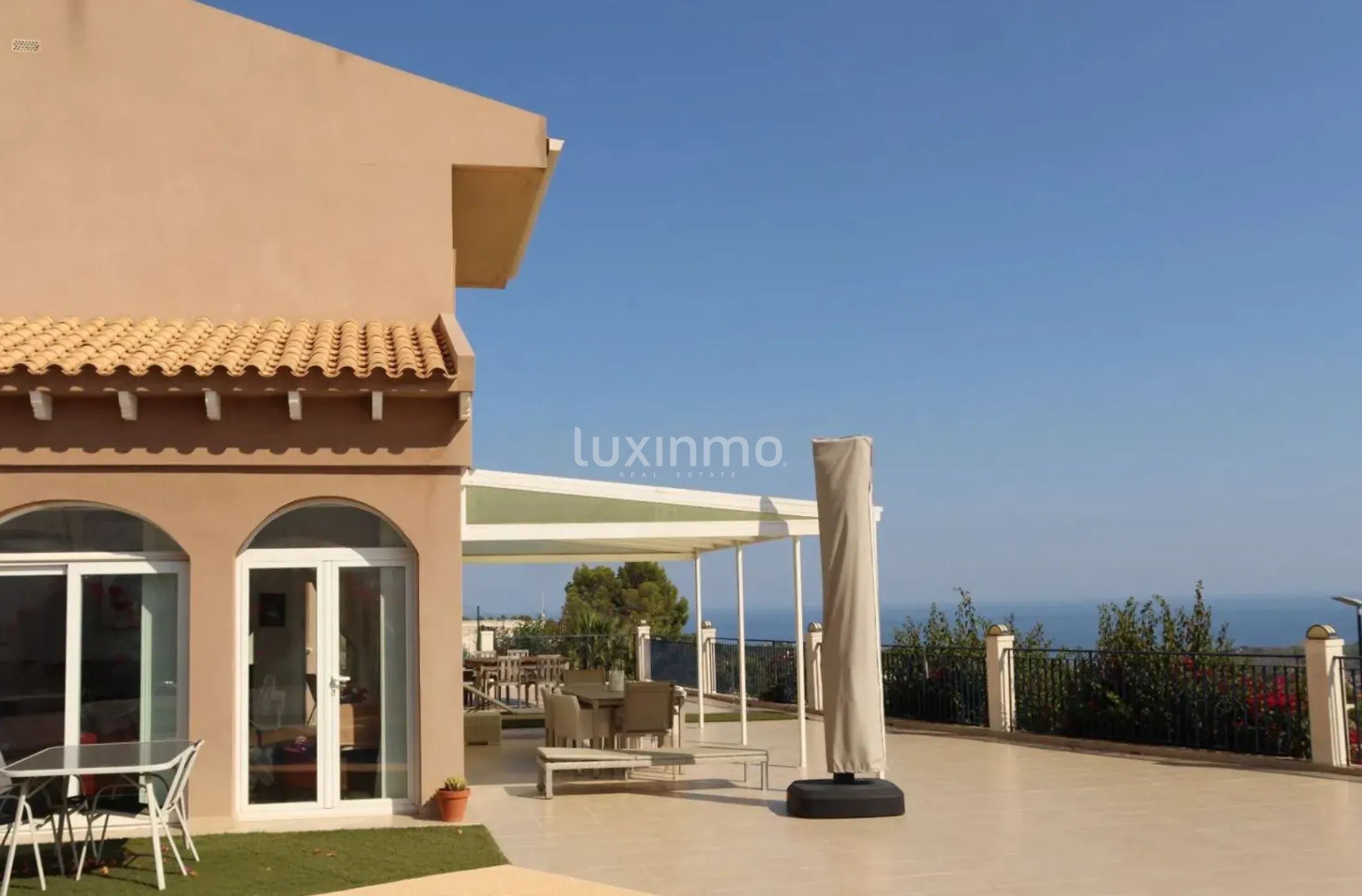 Villa with sea views for sale in Altea — photo 38