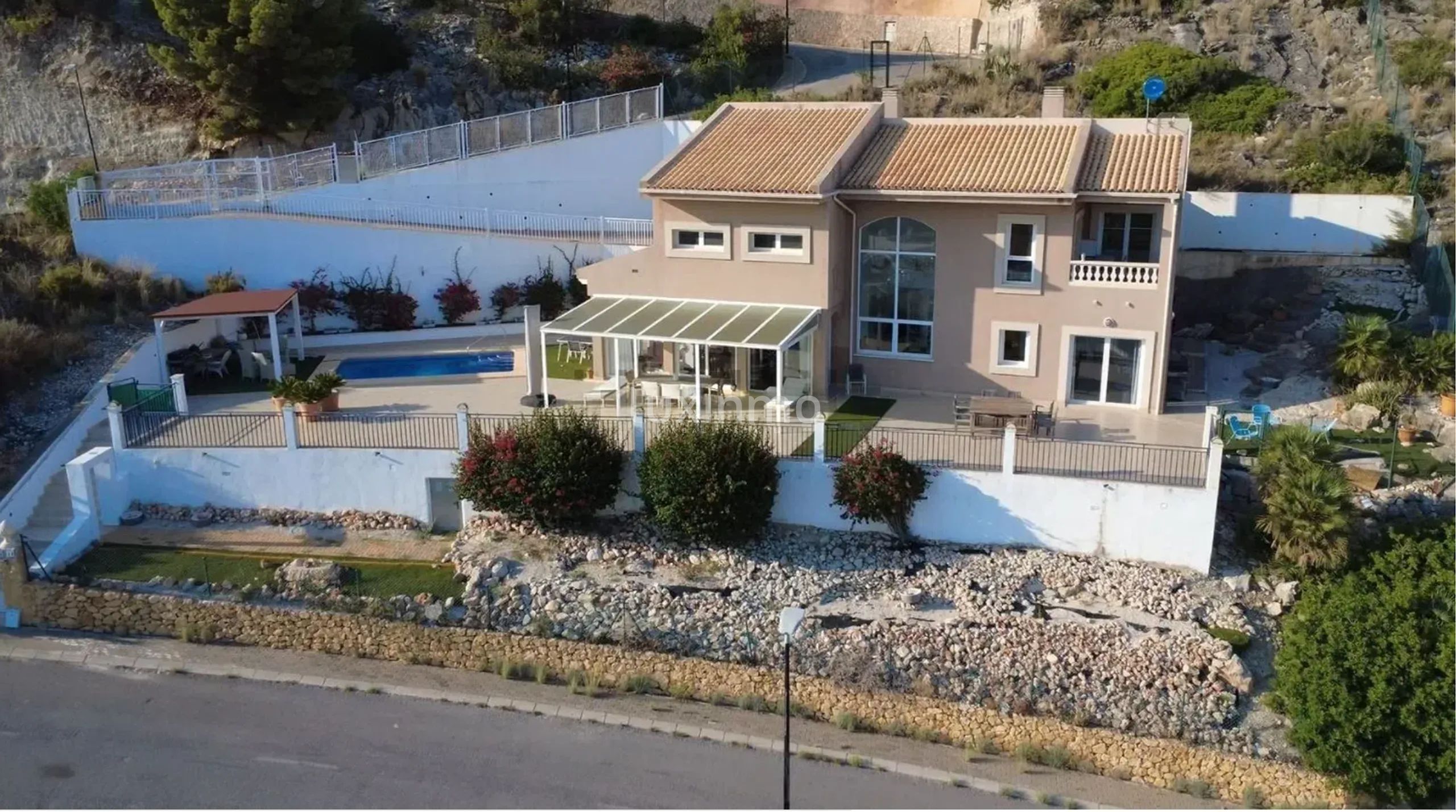 Villa with sea views for sale in Altea — photo 40
