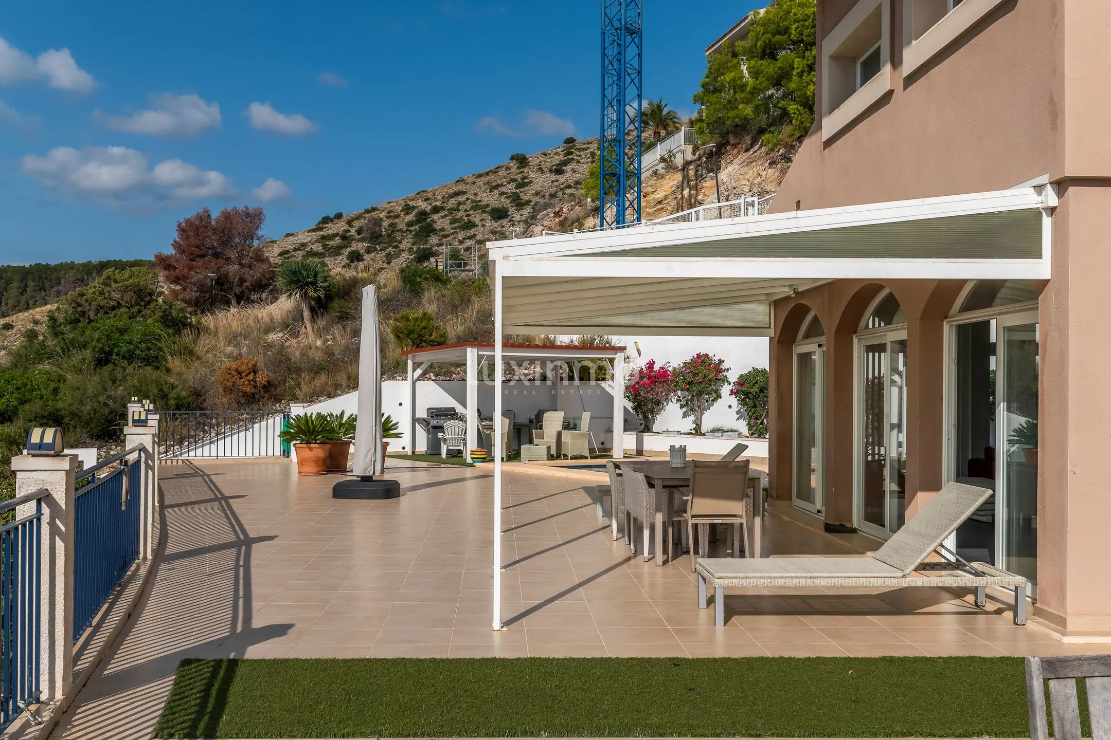 Villa with sea views for sale in Altea — photo 42