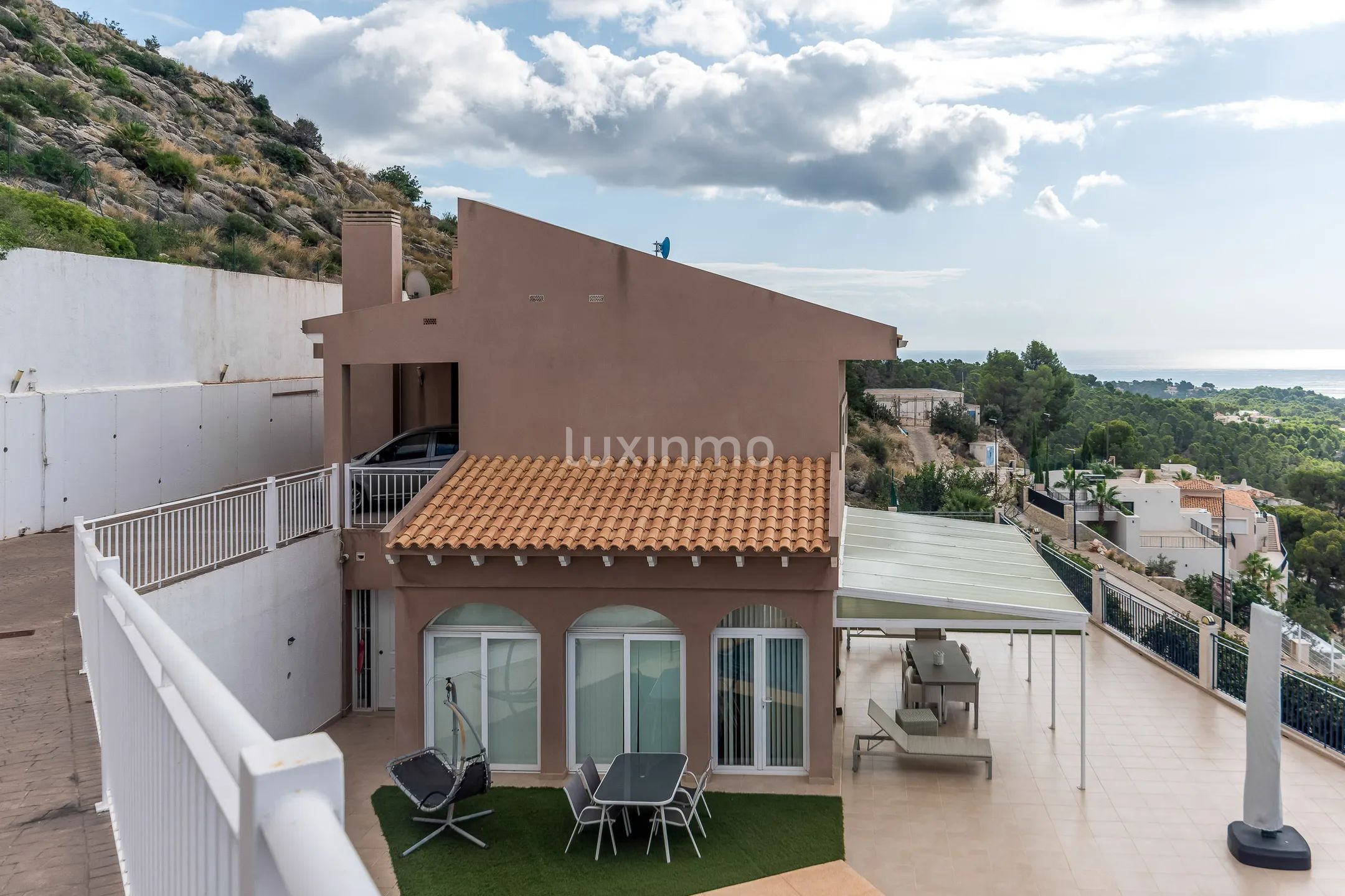 Villa with sea views for sale in Altea — photo 39