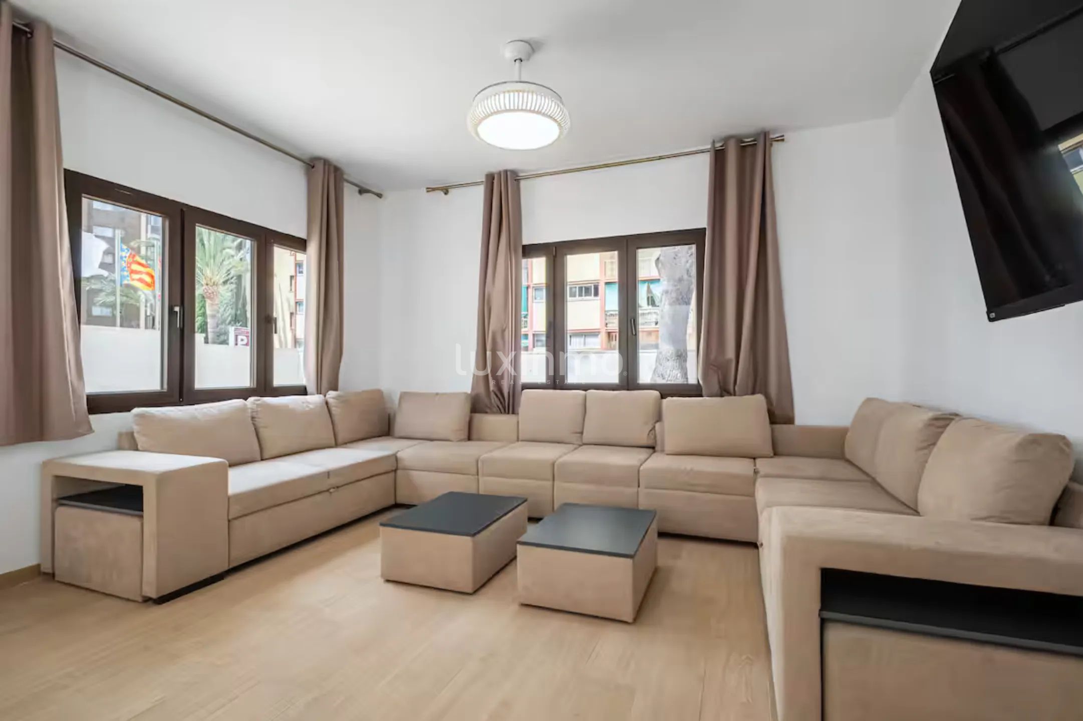 Charming townhouse in Playa de Levante, Benidorm — photo 4