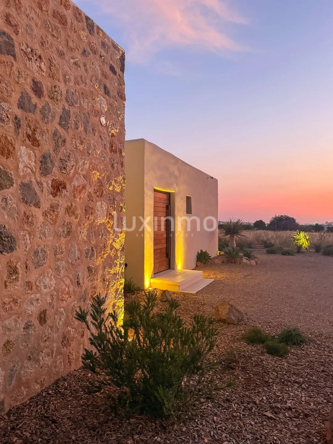 Villa contemporaine de nouvelle construction avec maison d'hôtes Projet d'intimité exceptionnelle dans un cadre naturel serein — photo 46