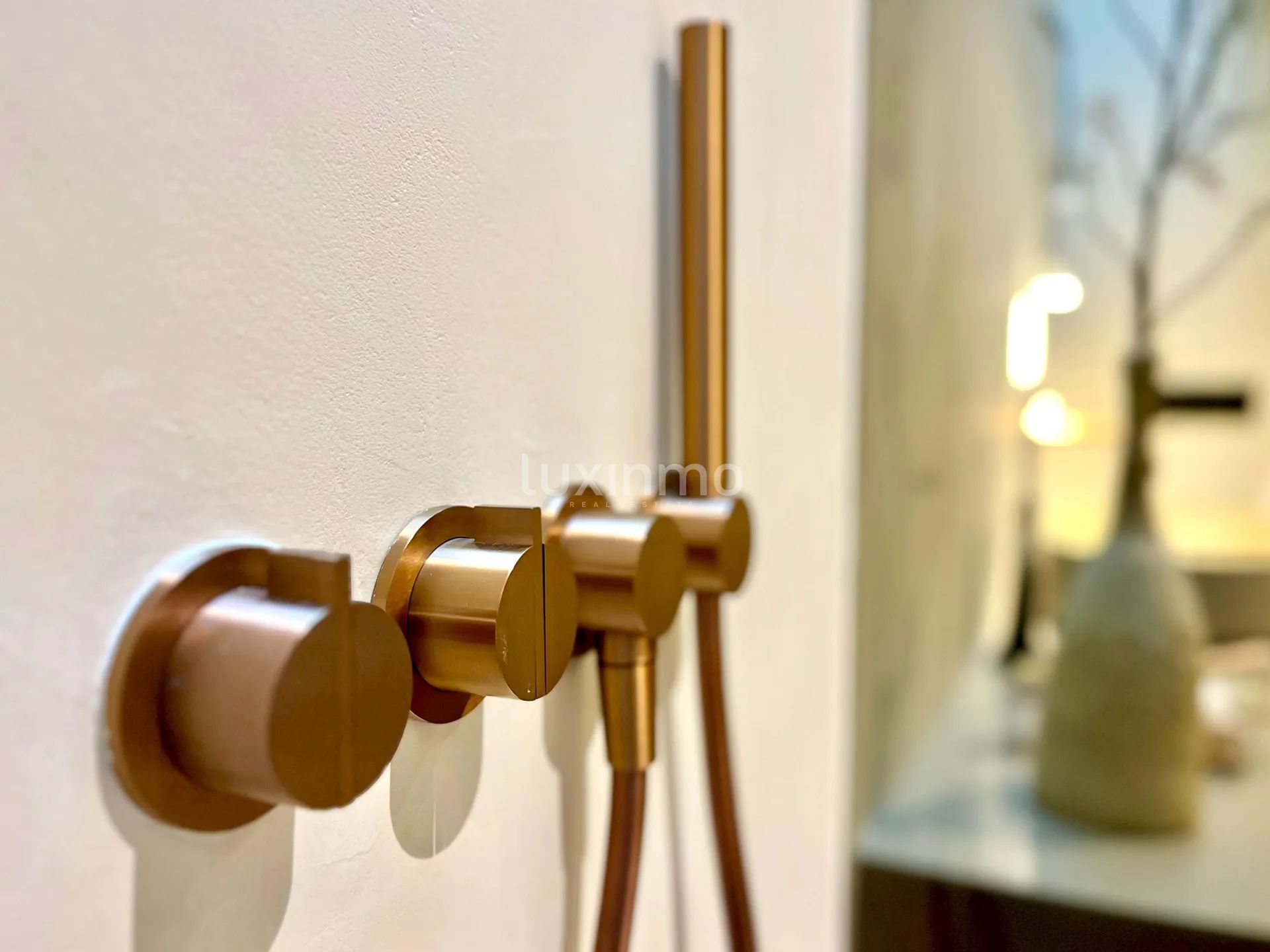 Contemporary New-Build Villa with Guest House Project Exceptional Privacy in a Serene Natural Setting — photo 29