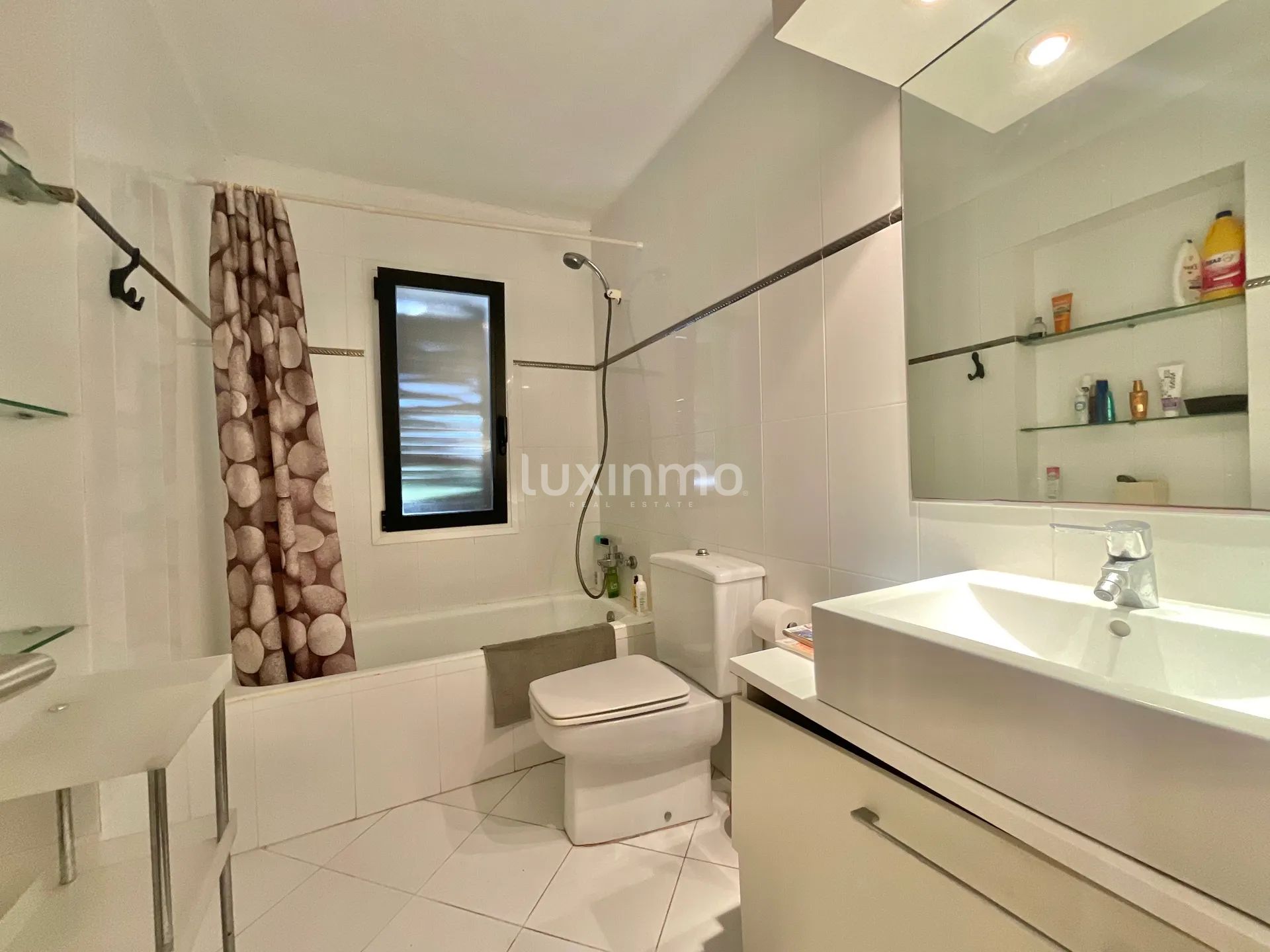 Charmig villa inom gångavstånd från Cala Tarida-stranden — photo 33