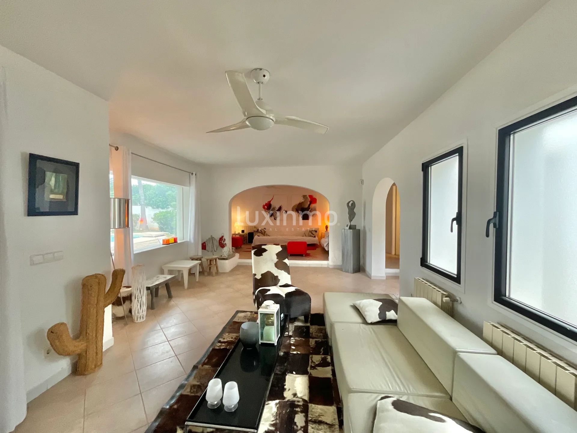 Charmig villa inom gångavstånd från Cala Tarida-stranden — photo 22