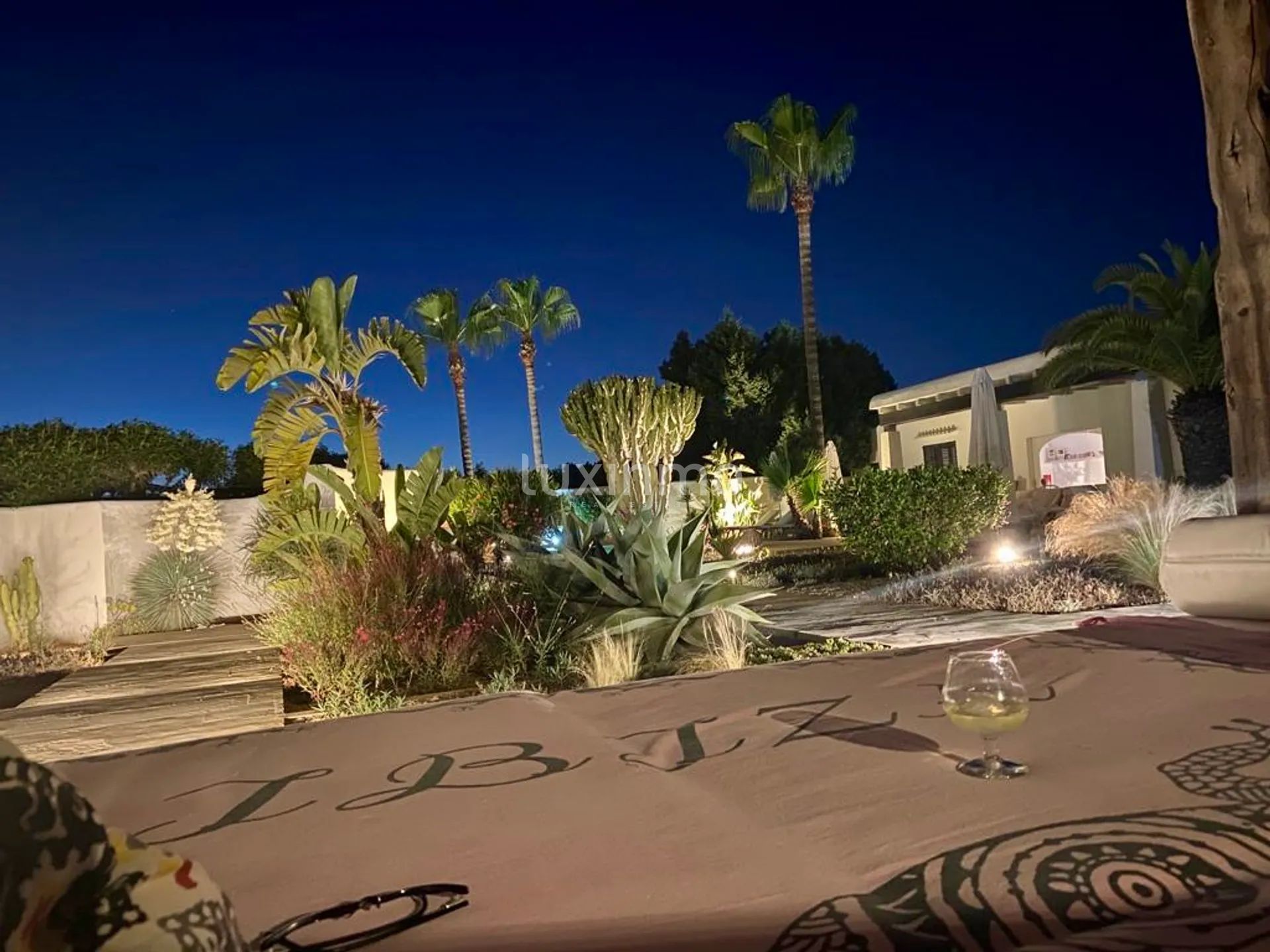 Charmig villa inom gångavstånd från Cala Tarida-stranden — photo 14