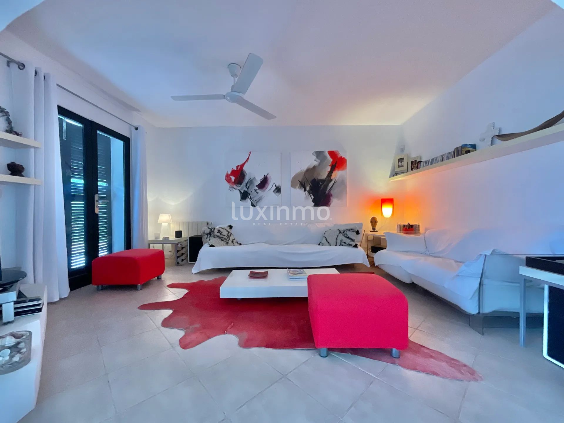 Charmig villa inom gångavstånd från Cala Tarida-stranden — photo 20