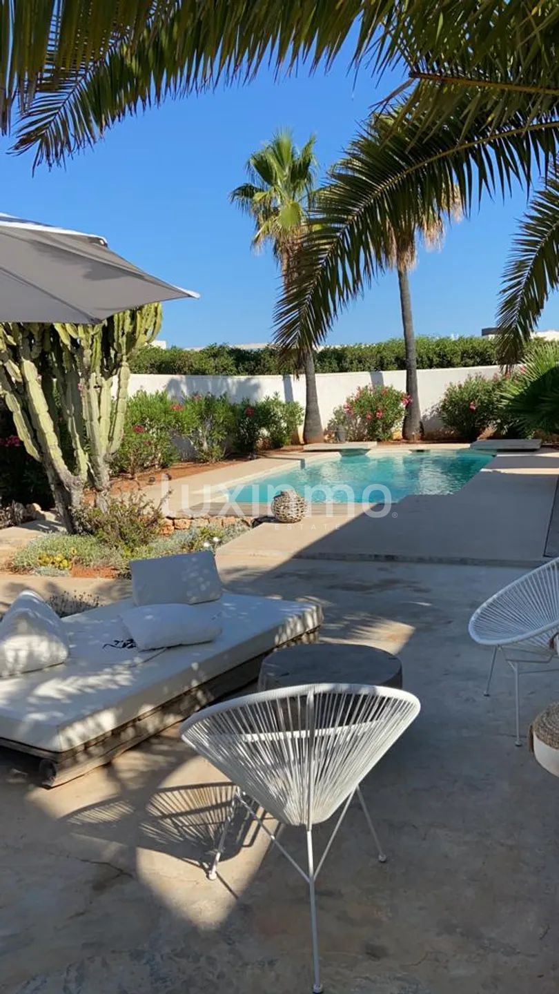 Charmig villa inom gångavstånd från Cala Tarida-stranden — photo 9