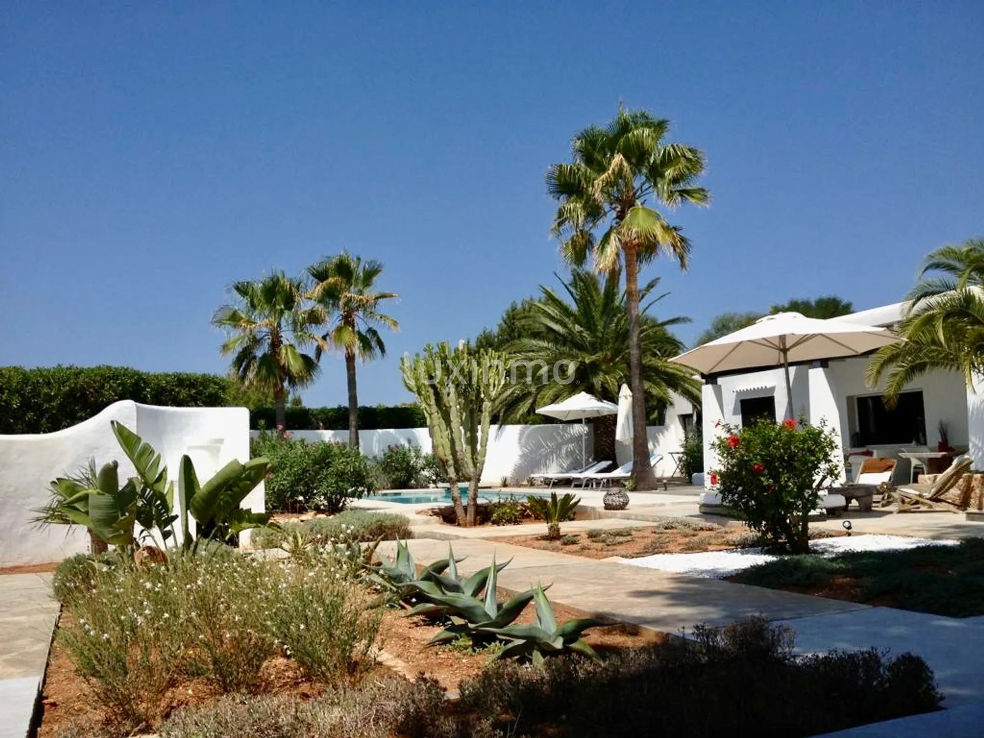 Charmig villa inom gångavstånd från Cala Tarida-stranden — photo 18