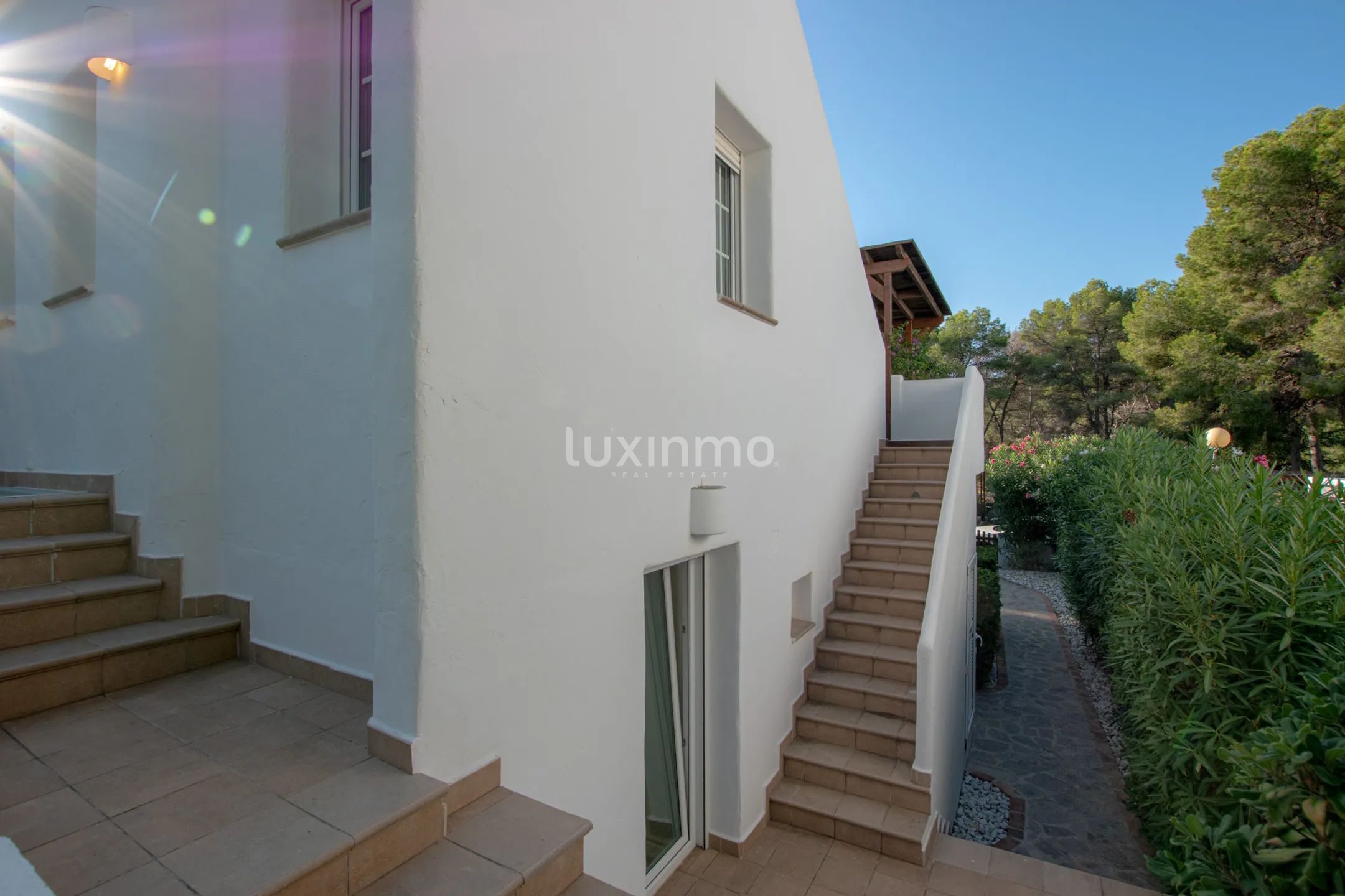 Townhouse with panoramic views for rent in Jávea — photo 9