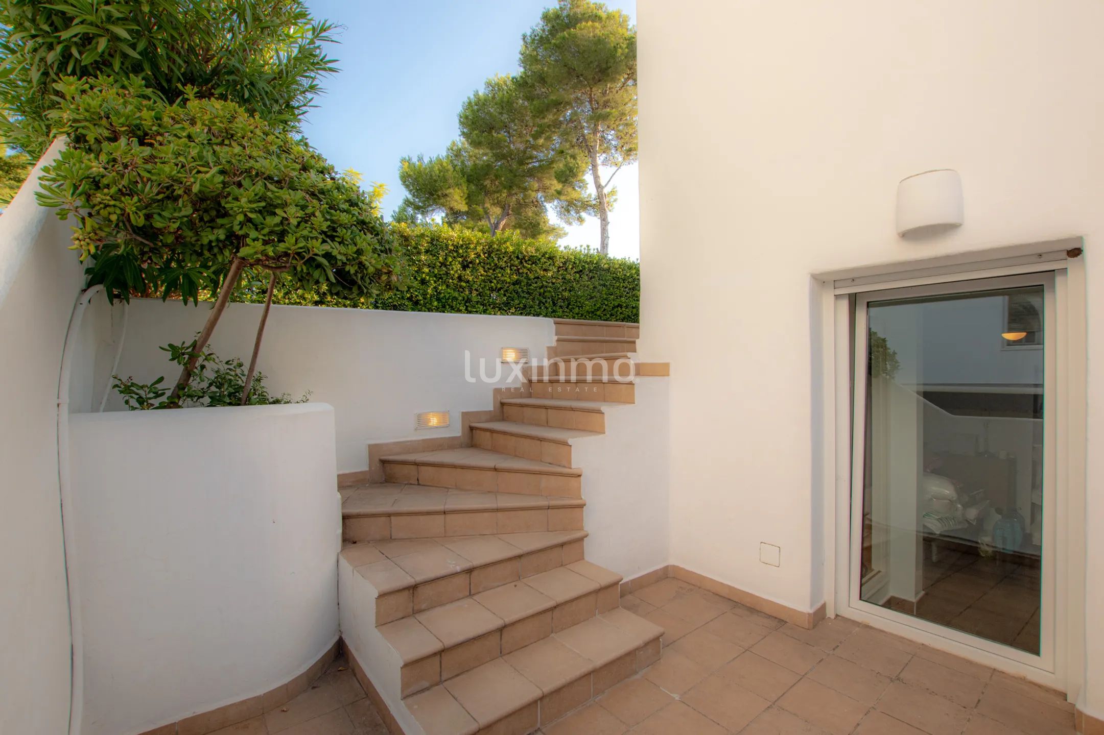 Townhouse with panoramic views for rent in Jávea — photo 8