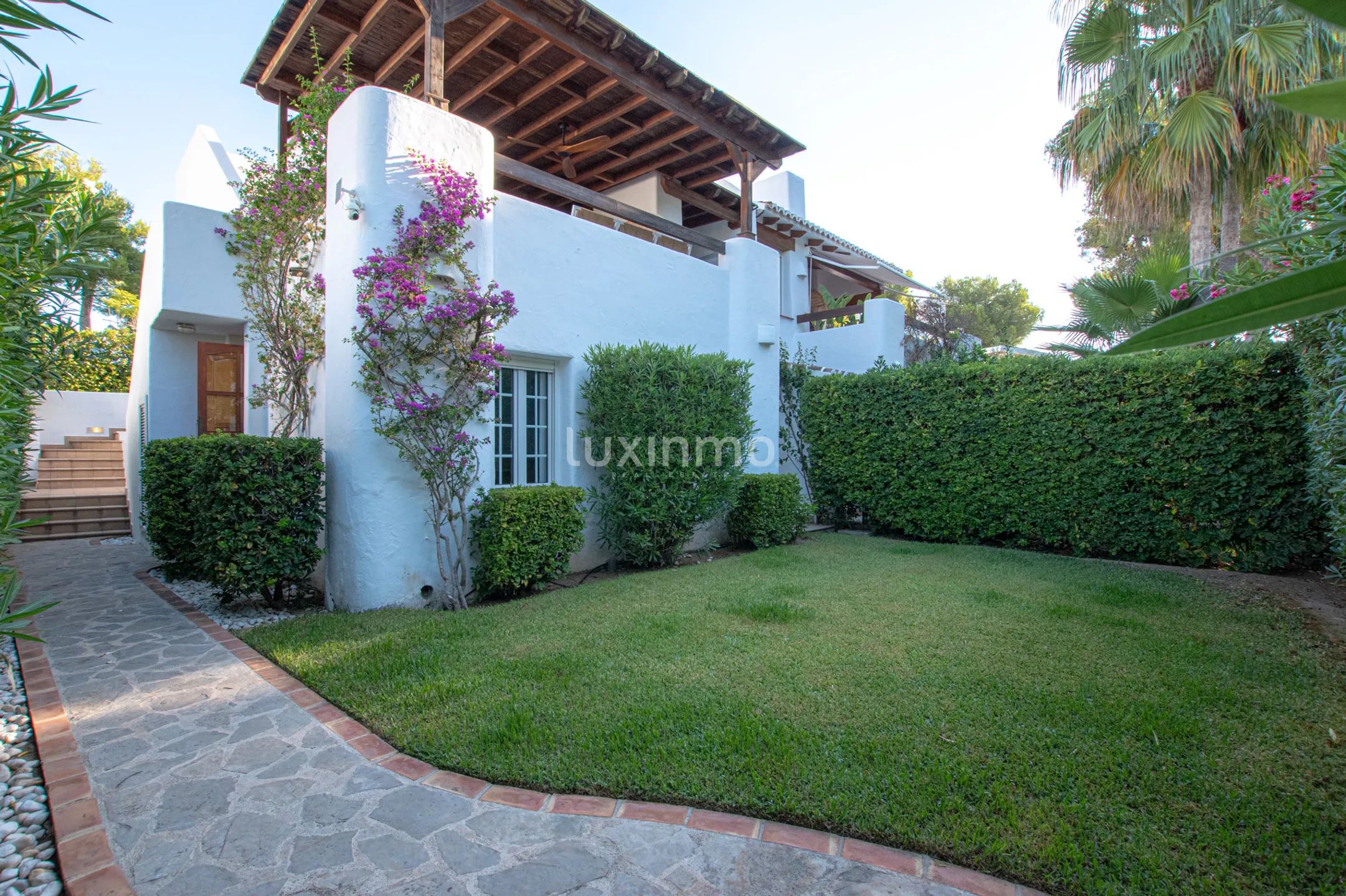 Townhouse with panoramic views for rent in Jávea — photo 6