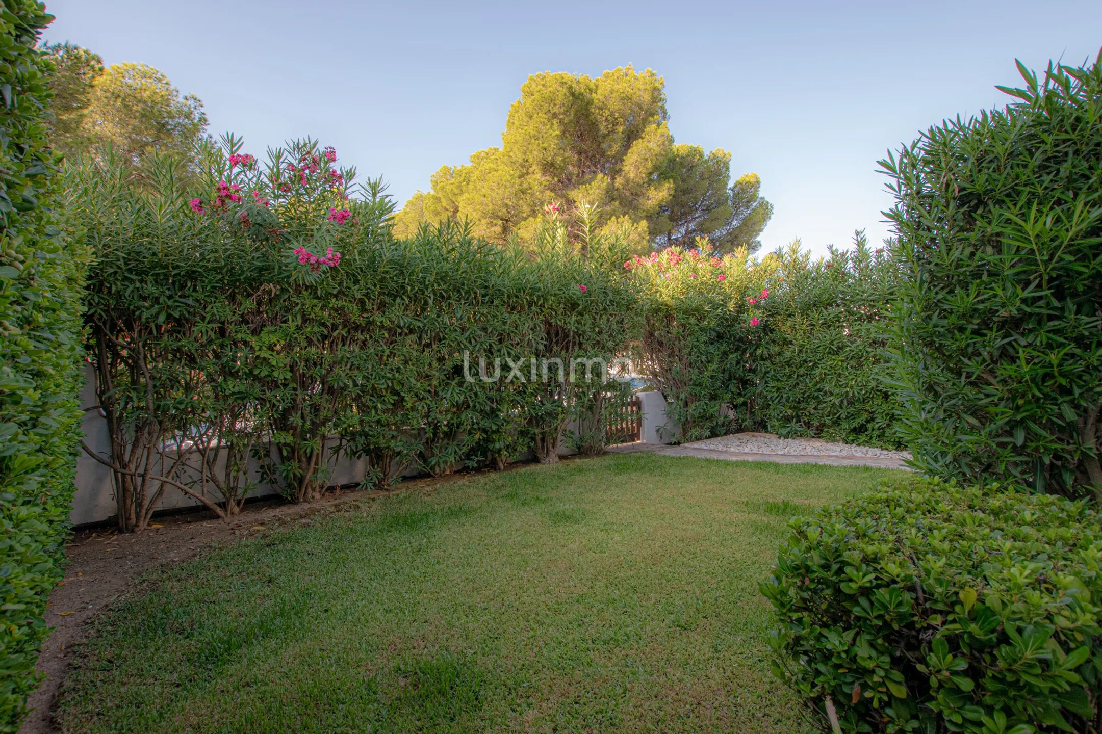 Townhouse with panoramic views for rent in Jávea — photo 5