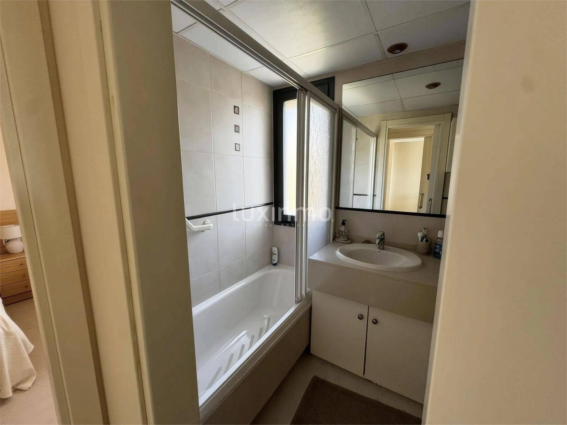 Apartment with Sea Views in Rincón de Loix, Benidorm — photo 10