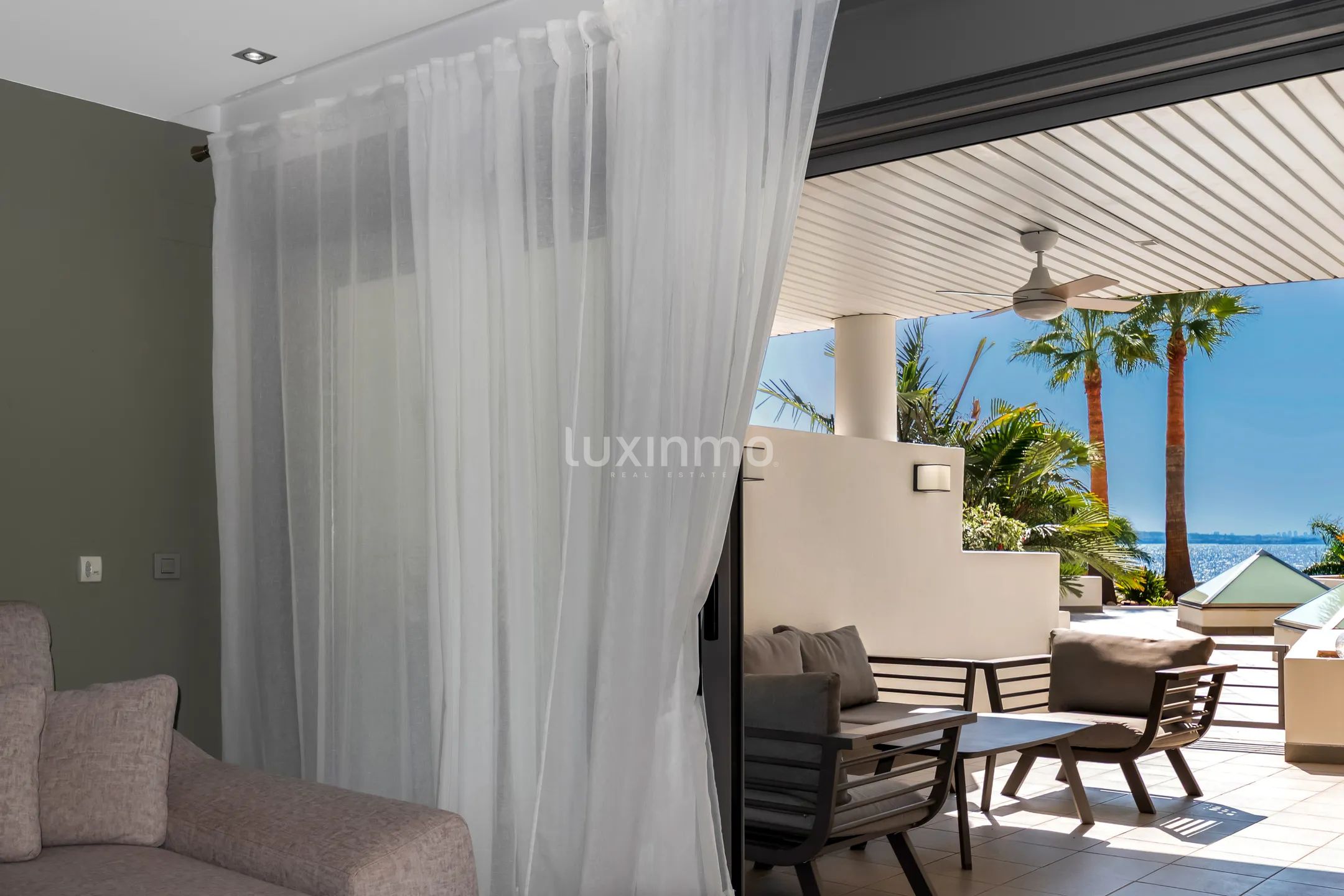 Beautiful flat for rent in front line beach in Mascarat — photo 7