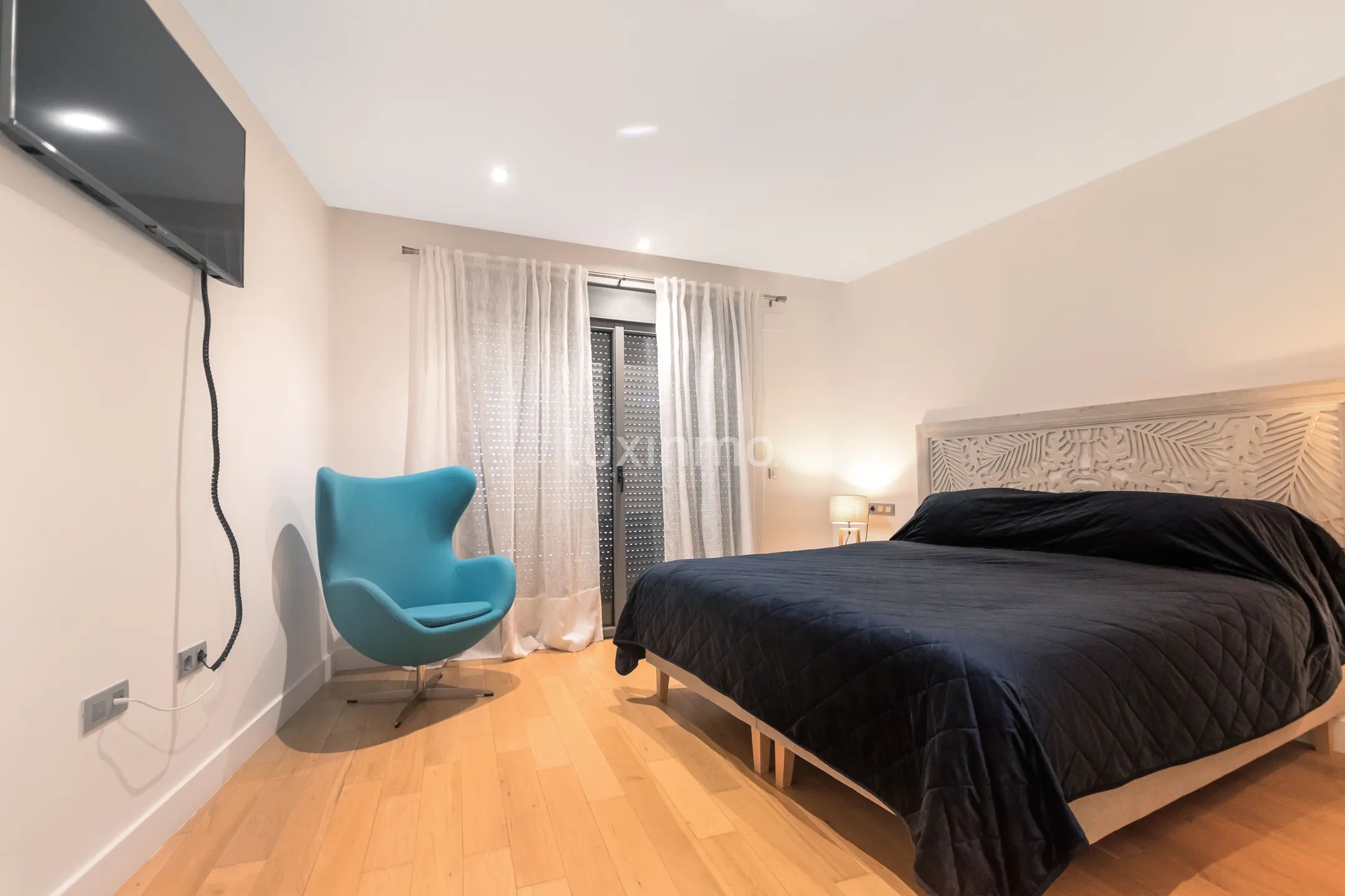 Beautiful flat for rent in front line beach in Mascarat — photo 14