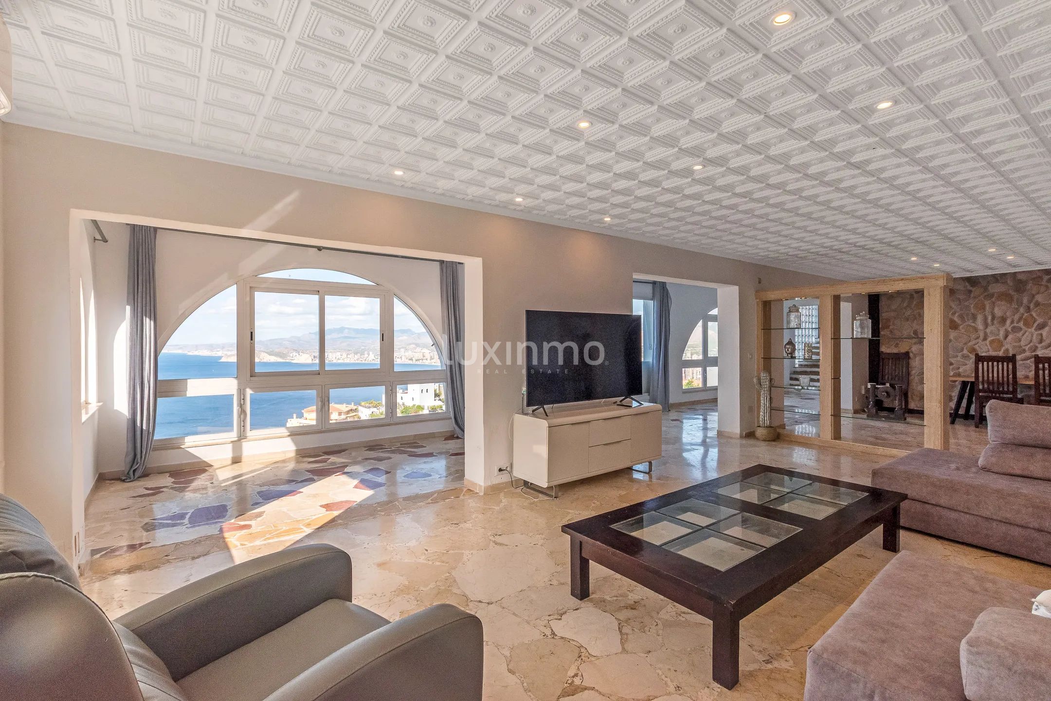 Вилла на продажу с потрясающим видом на море в Бенидорме — photo 7