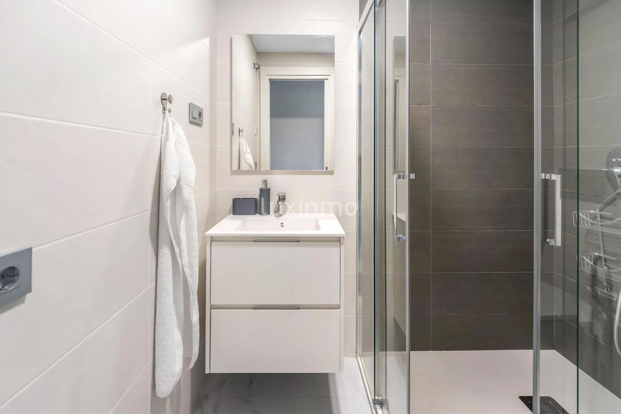 Ny moderne leilighet i Eagle-tårnet med 2 soverom på Playa de Poniente, Benidorm — photo 20