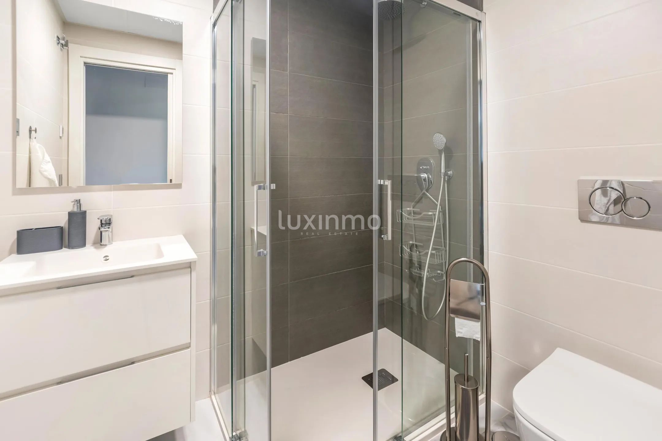 Ny moderne leilighet i Eagle-tårnet med 2 soverom på Playa de Poniente, Benidorm — photo 23