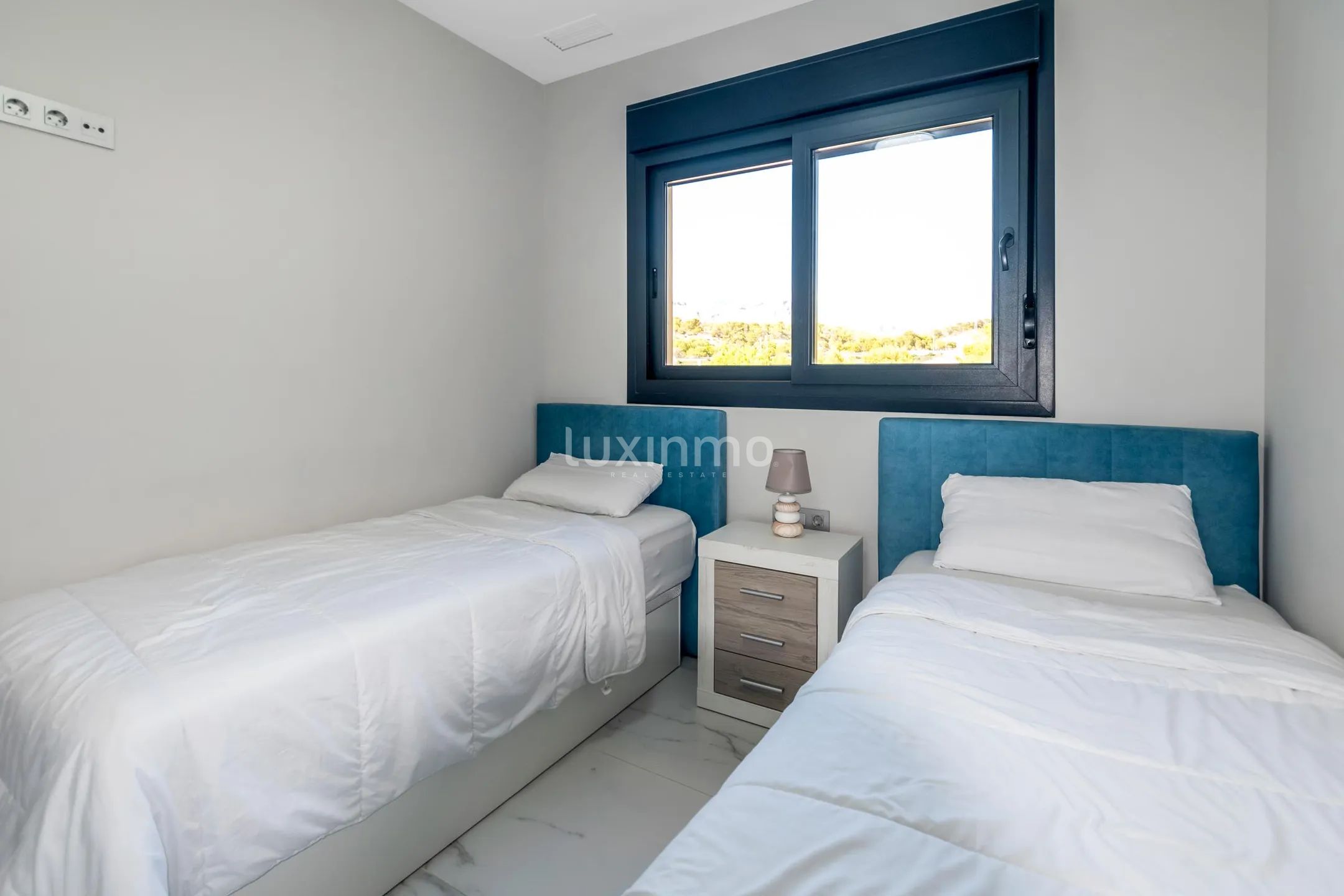 Ny moderne leilighet i Eagle-tårnet med 2 soverom på Playa de Poniente, Benidorm — photo 22