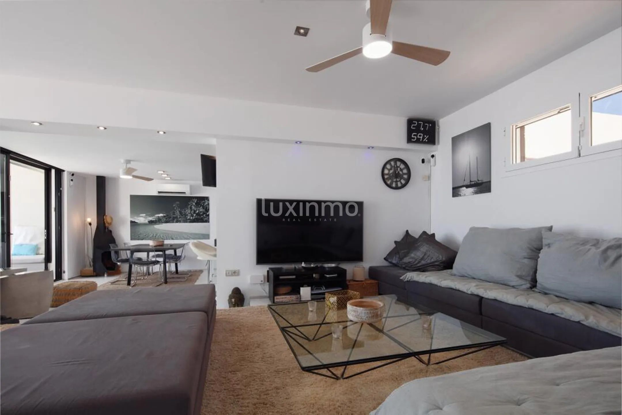 Exclusive Seafront Penthouse with Sea and Sunset views in Cala Tarida — photo 15