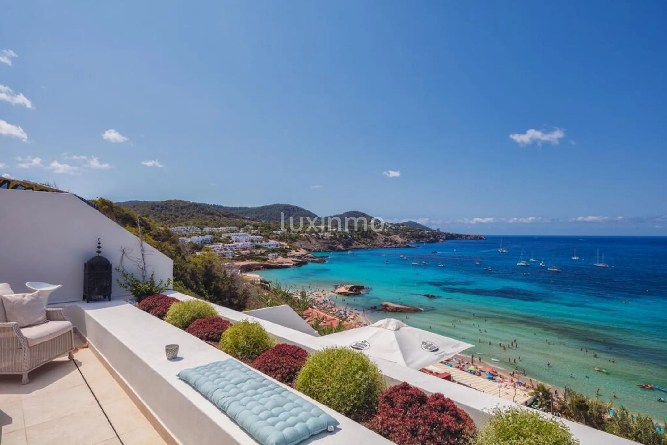 Exclusive Seafront Penthouse with Sea and Sunset views in Cala Tarida — photo 3