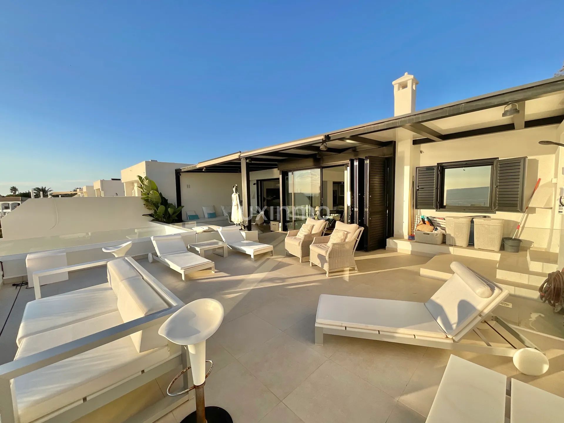 Ekskluzywny penthouse nad morzem z widokiem na morze i zachód słońca w Cala Tarida — photo 30