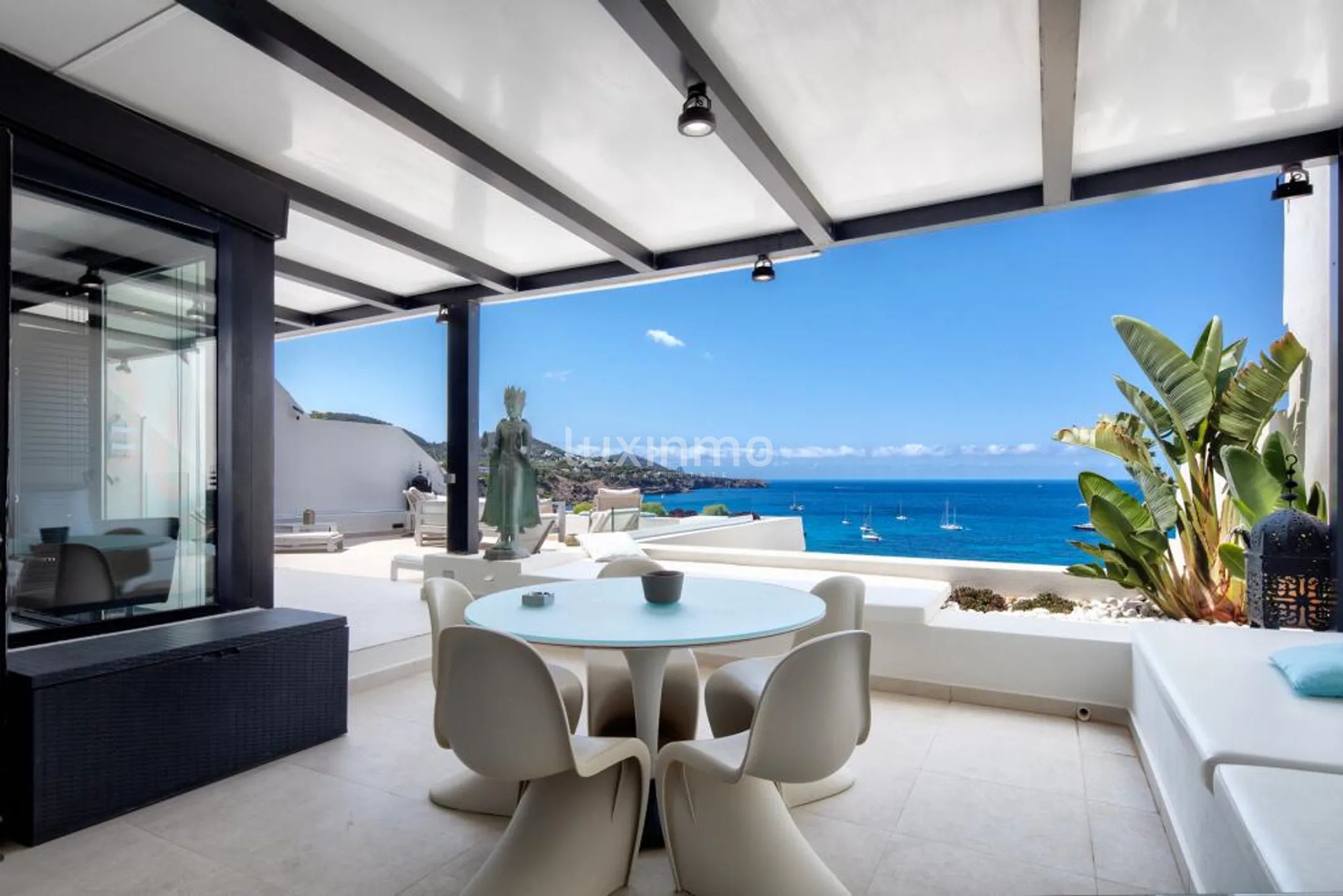 Exclusive Seafront Penthouse with Sea and Sunset views in Cala Tarida — photo 6