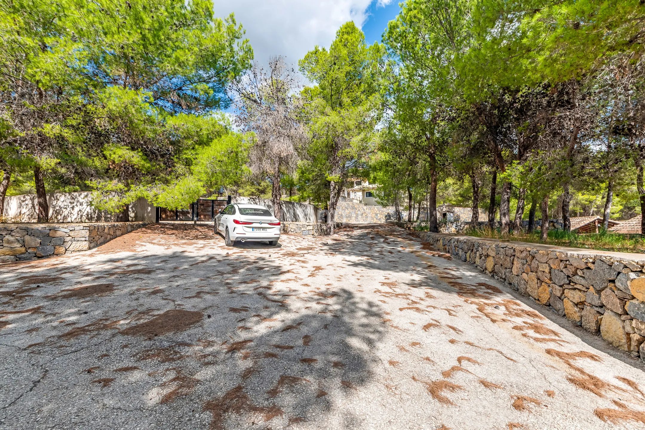Investment of equestrian estate with horse stables in Polop — photo 15