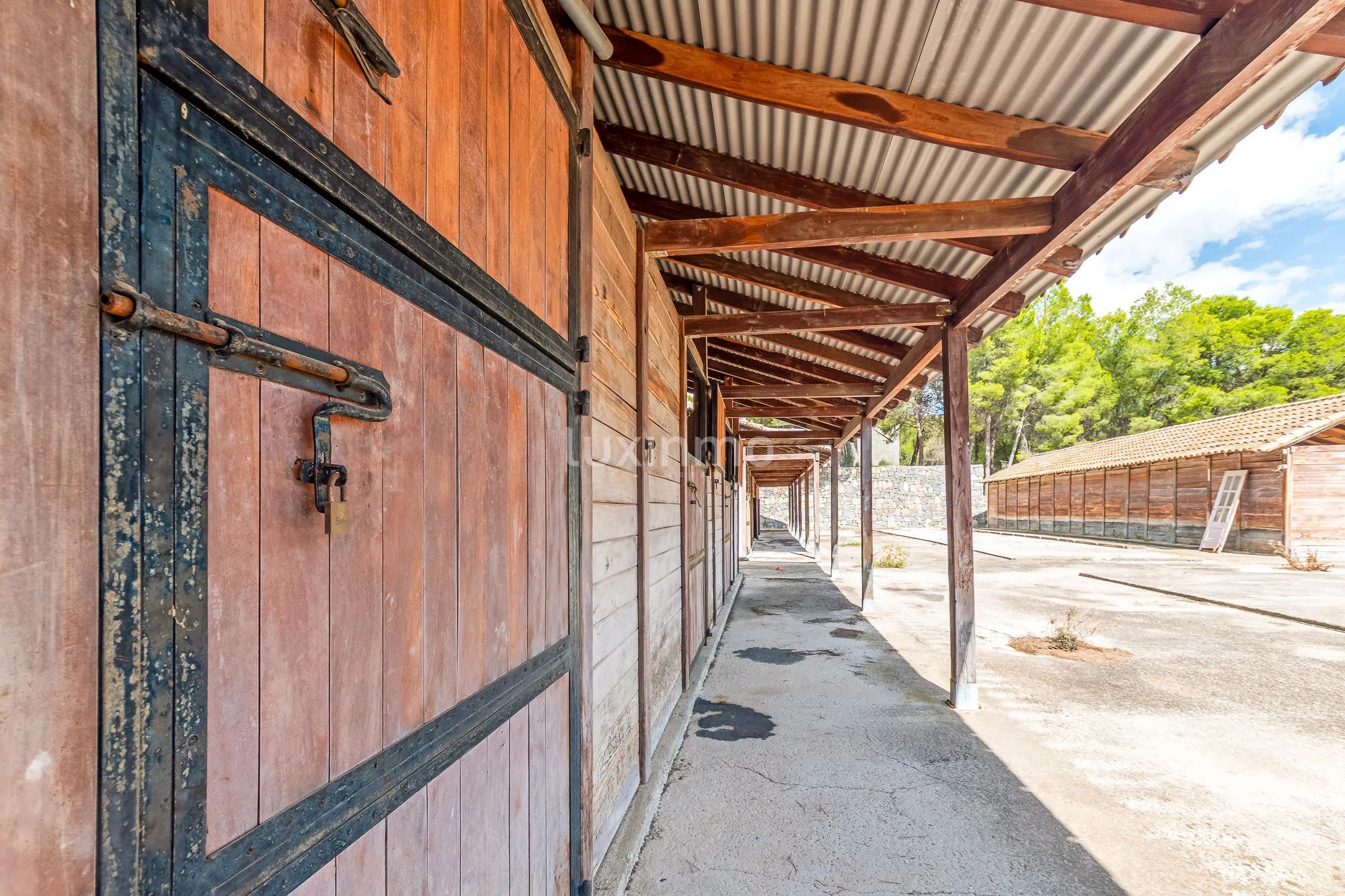 Investment of equestrian estate with horse stables in Polop — photo 9