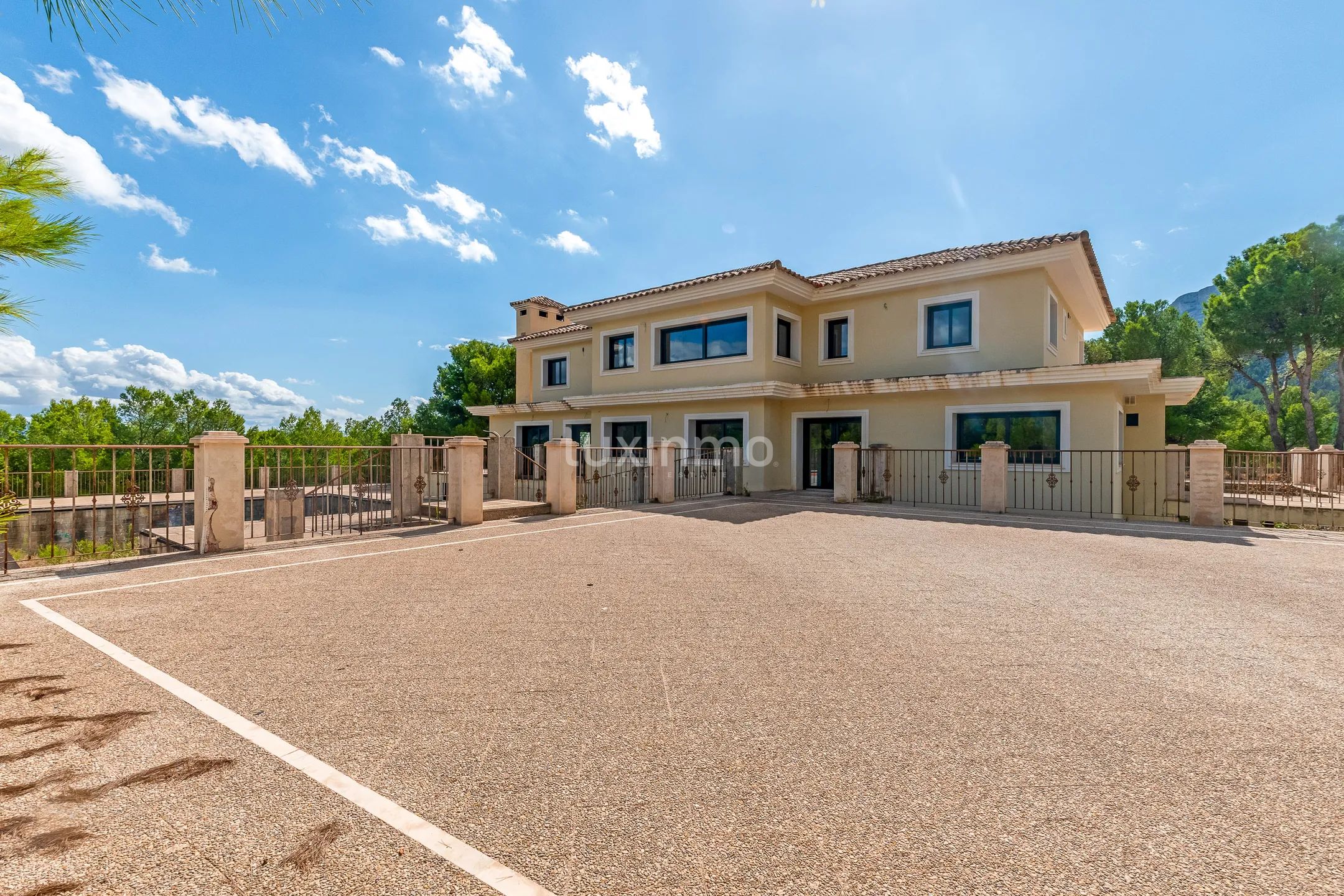 Investment of equestrian estate with horse stables in Polop — photo 11