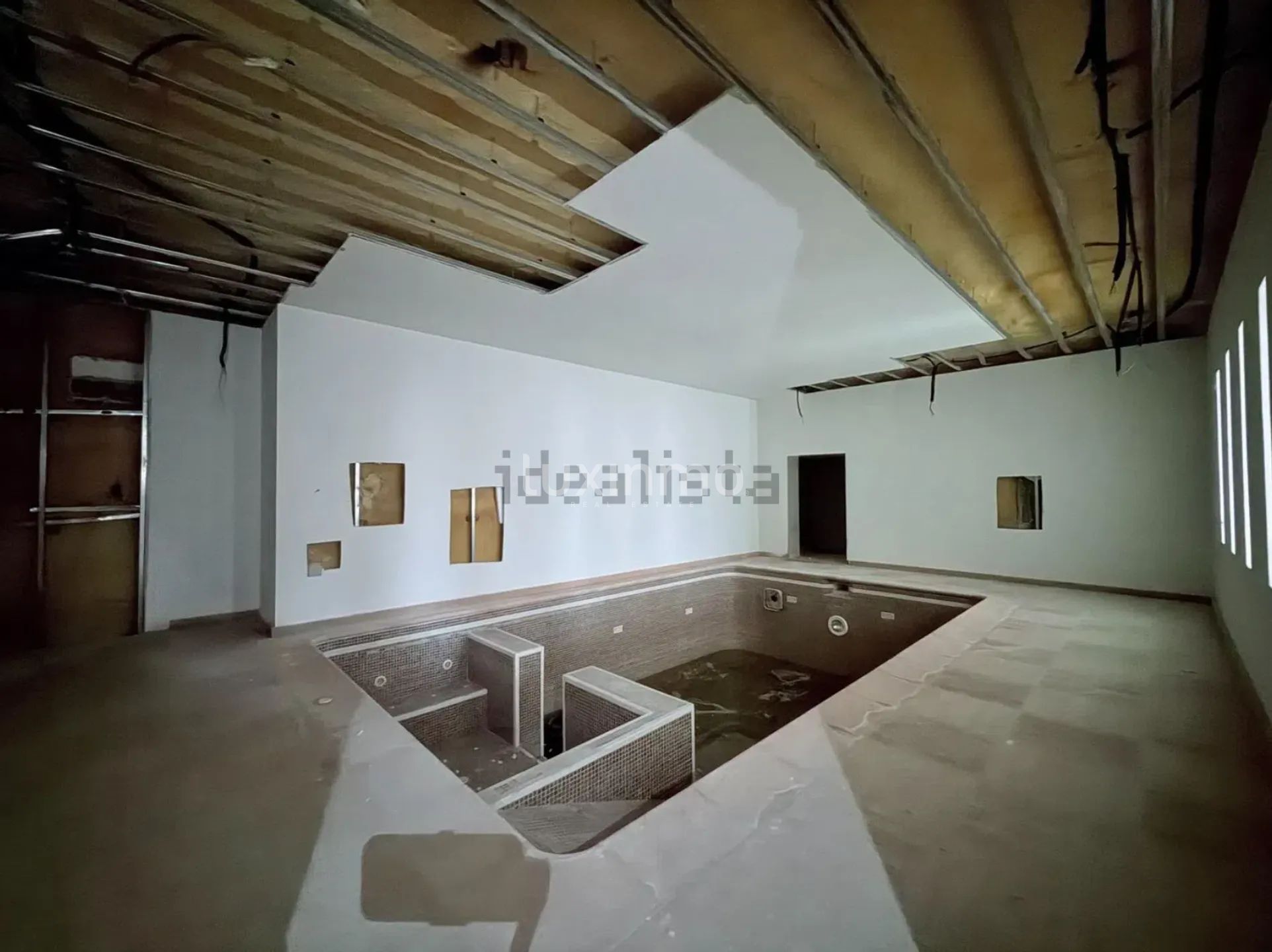 Investment of equestrian estate with horse stables in Polop — photo 12