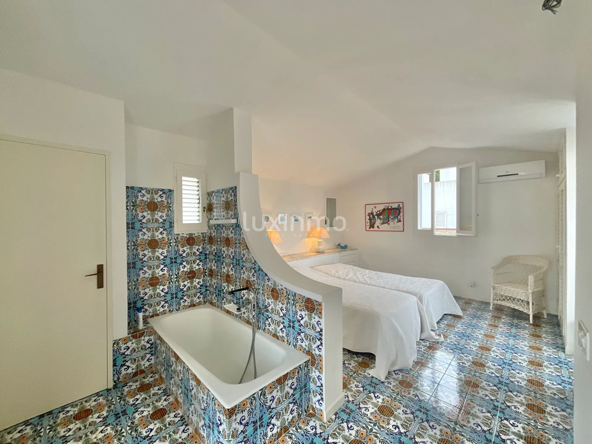 Charming West Coast Ibiza Villa - Walking Distance to the Sea — photo 27